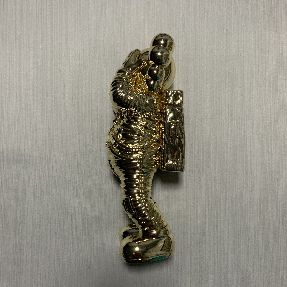 Kaws KAWS Holiday Space Figure Gold Size ONE SIZE - 14 Thumbnail