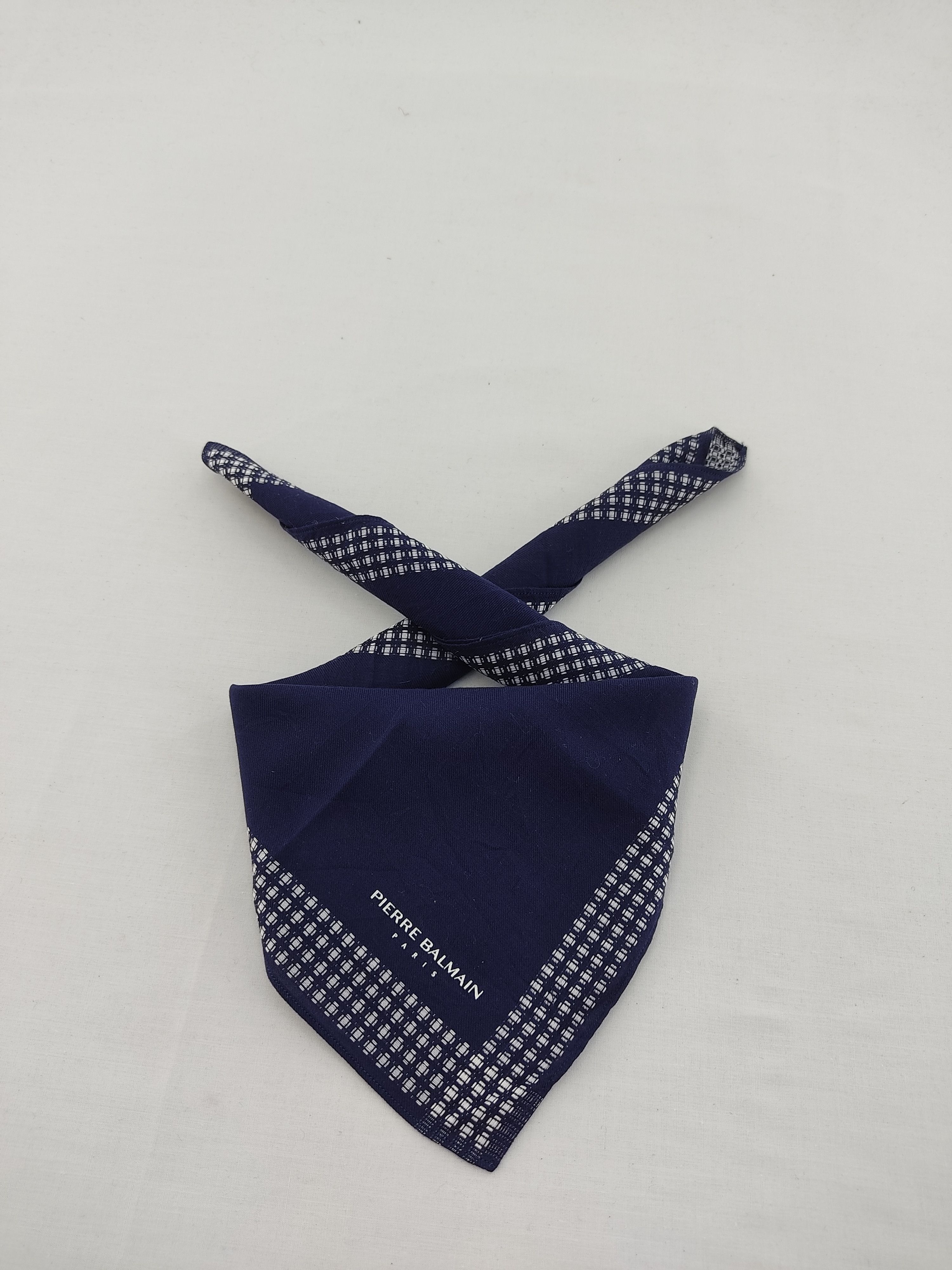 Pierre Balmain × Vintage Vintage Pierre Balmain Handkerchief / Neckwear / Bandana Size ONE SIZE - 1 Thumbnail