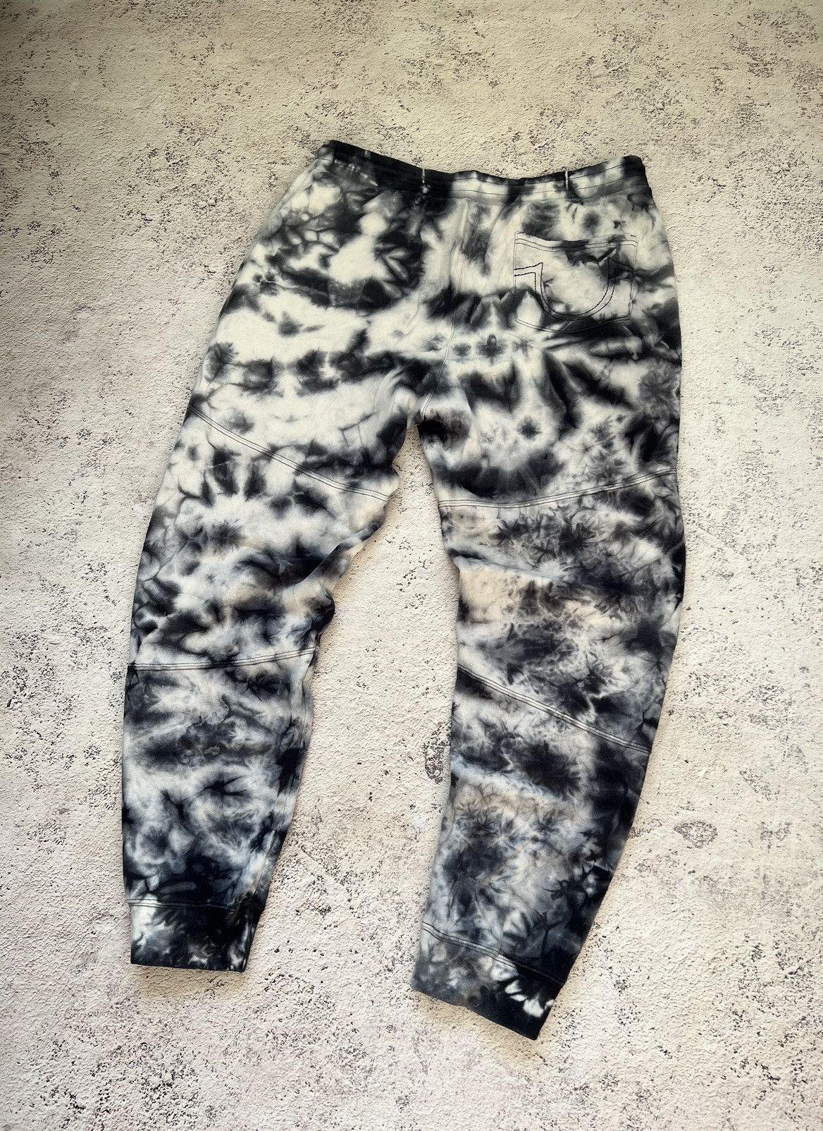 True Religion × Vintage TRUE RELIGION TIE DYE JOGGER Size US 33 - 9 Thumbnail
