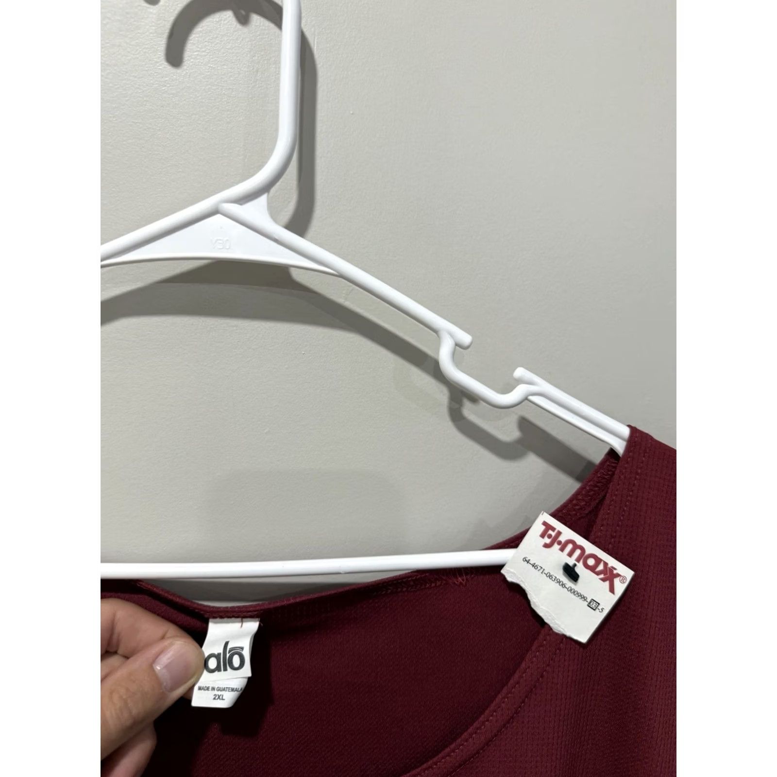 Alo Alo Tank Top Mens 2XL XXL Red Athletic Sleeveless Performance Polyester Size US XXL / EU 58 / 5 - 3 Thumbnail