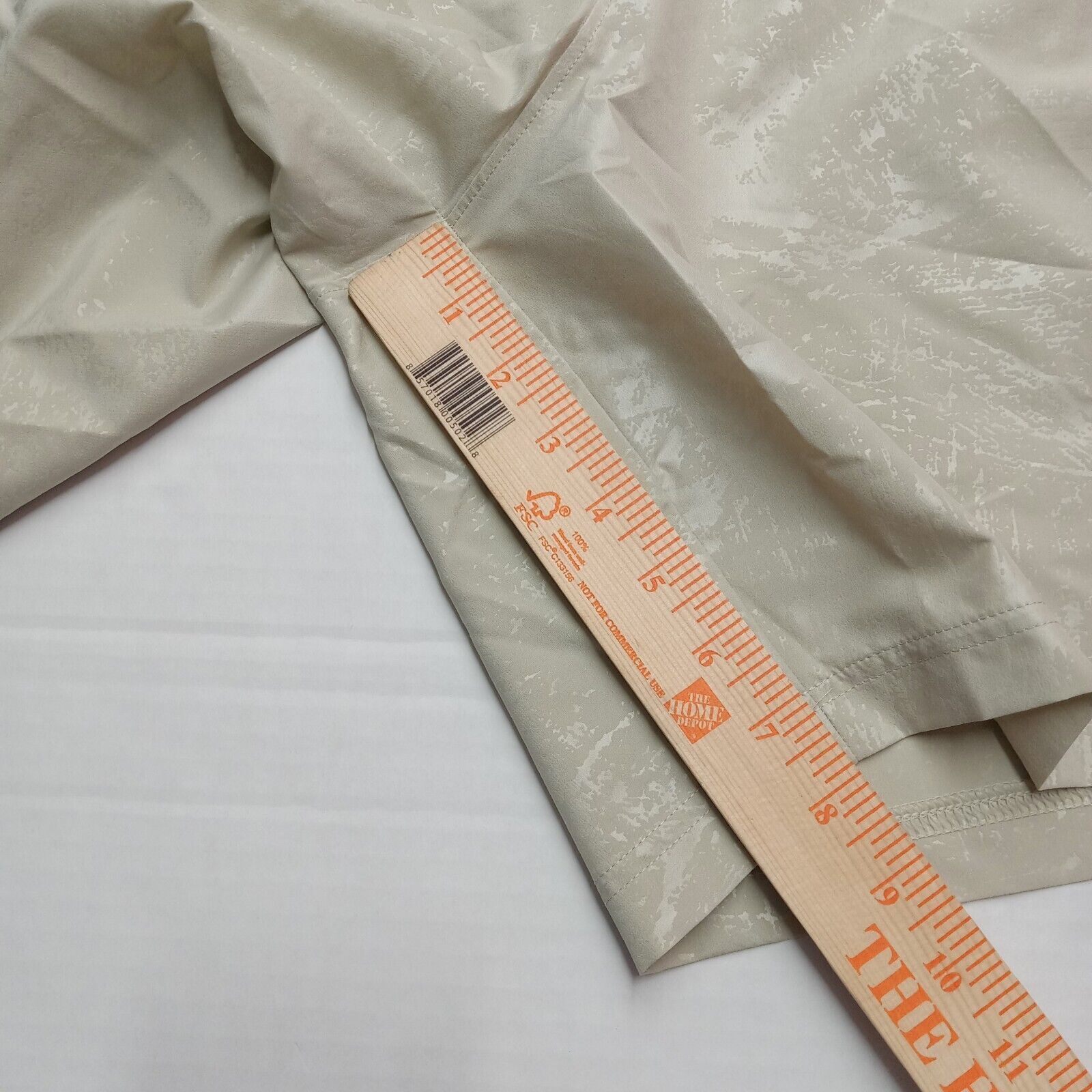 Under Armour Under Armour UA Woven Emboss Shorts Gym Men's XL Beige Size US 36 / EU 52 - 2 Thumbnail