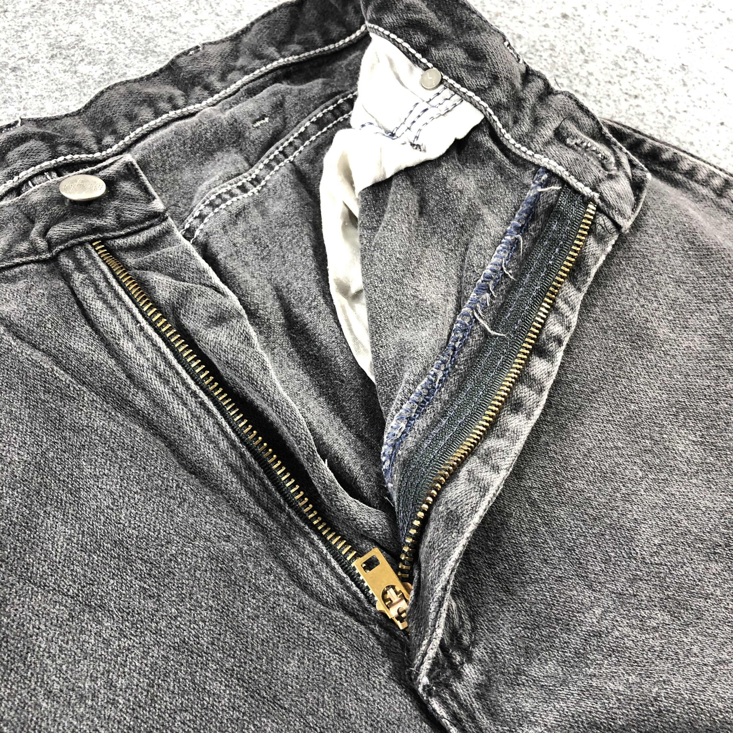 Vintage Vintage Faded Black Wrangler Jeans-J2347 Size US 29 - 9 Thumbnail
