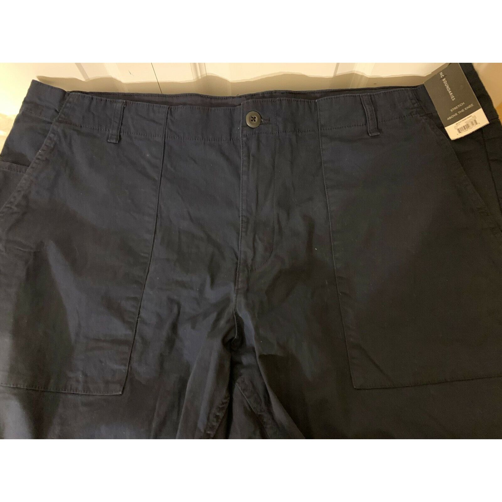 Other No Boundaries Men's Sz 46 Stretch Flat Front Shorts (Above t Size US 44 / EU 60 - 3 Thumbnail