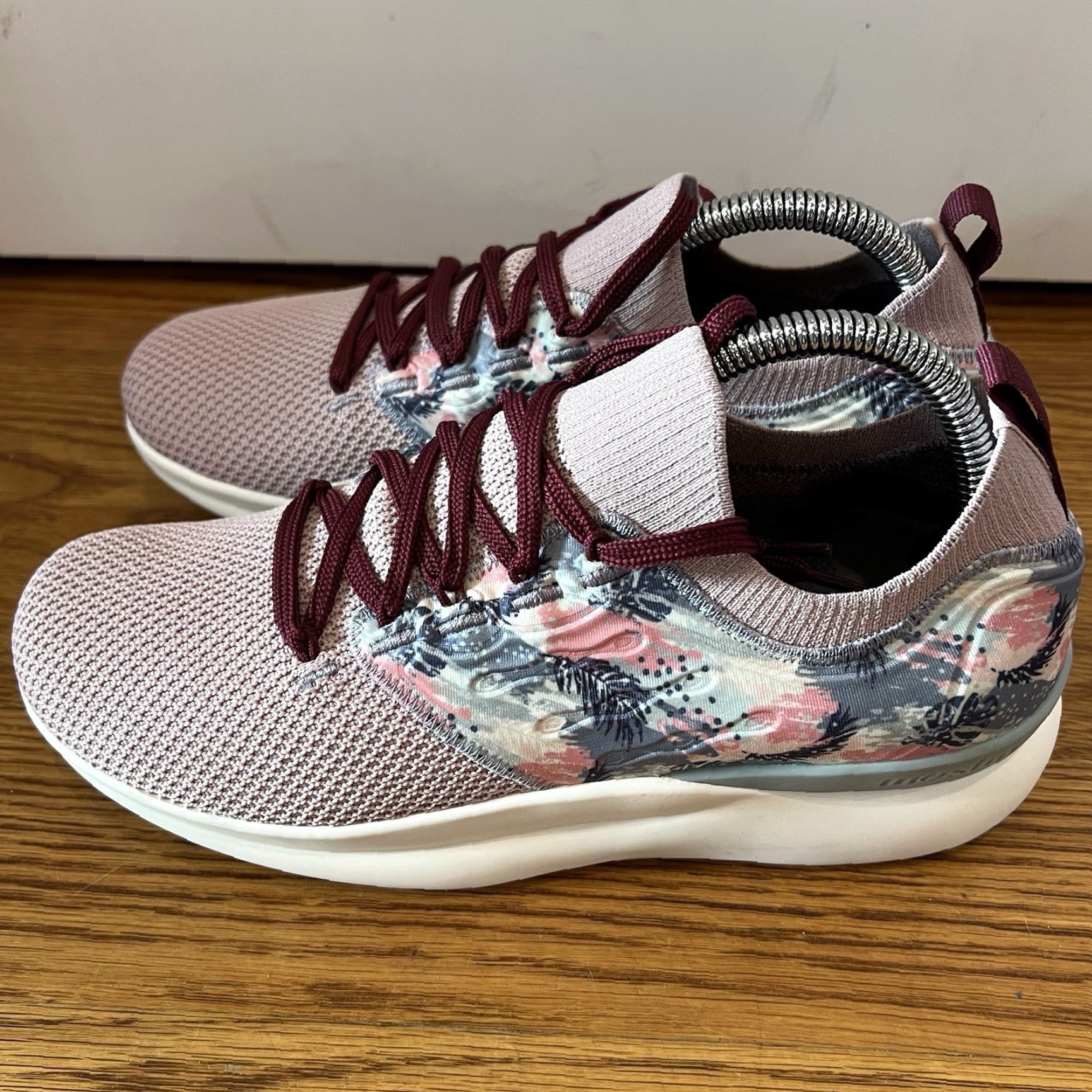 Vintage Moshn Pulse Sneakers Women Size 8 M Pink Floral Walking Casual Shoes Womens Size US 8 / IT 38 - 7 Thumbnail