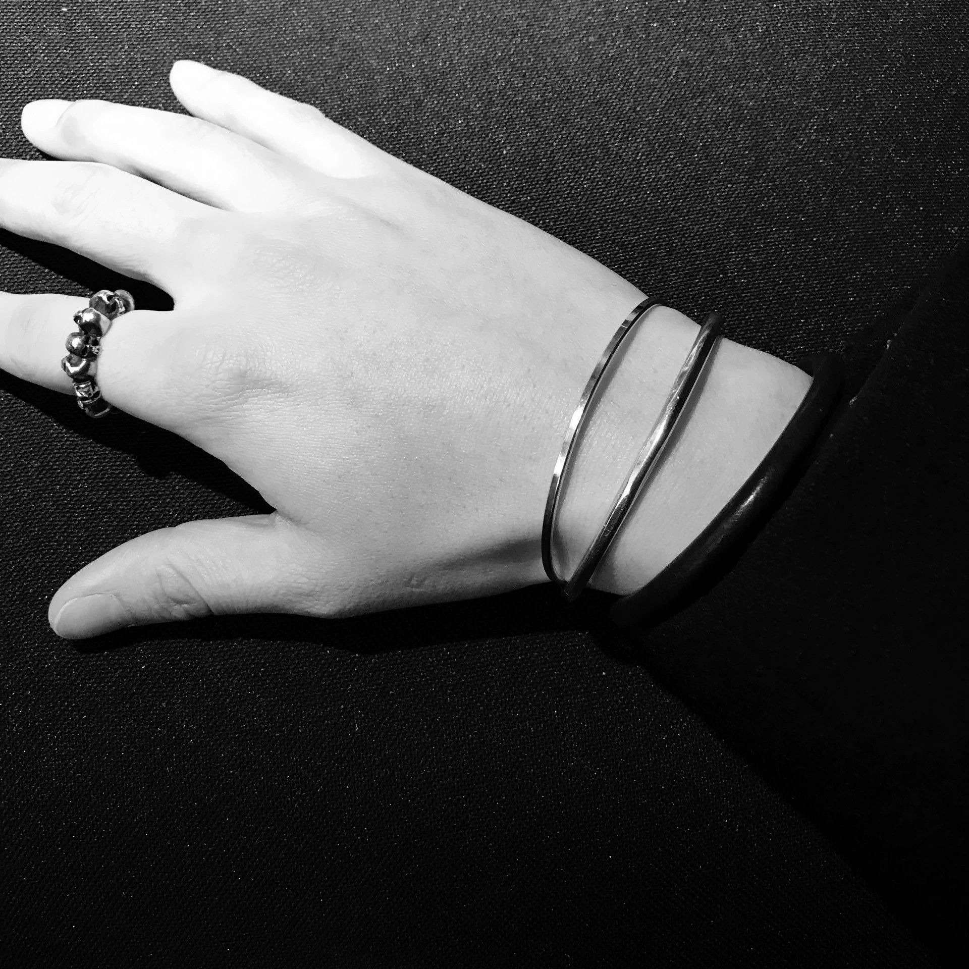Werkstatt Munchen Werkstatt Munchen M2630 Mixed Chain Hammered Bangle XS+S+M+L Size ONE SIZE - 4 Thumbnail