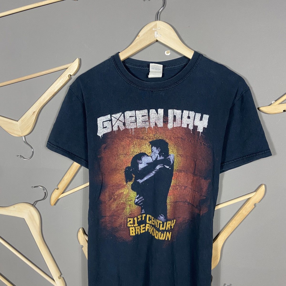 Band Tees × Vintage Y2K Greenday 21st century breakdown band t-shirt Size US S / EU 44-46 / 1 - 3 Thumbnail