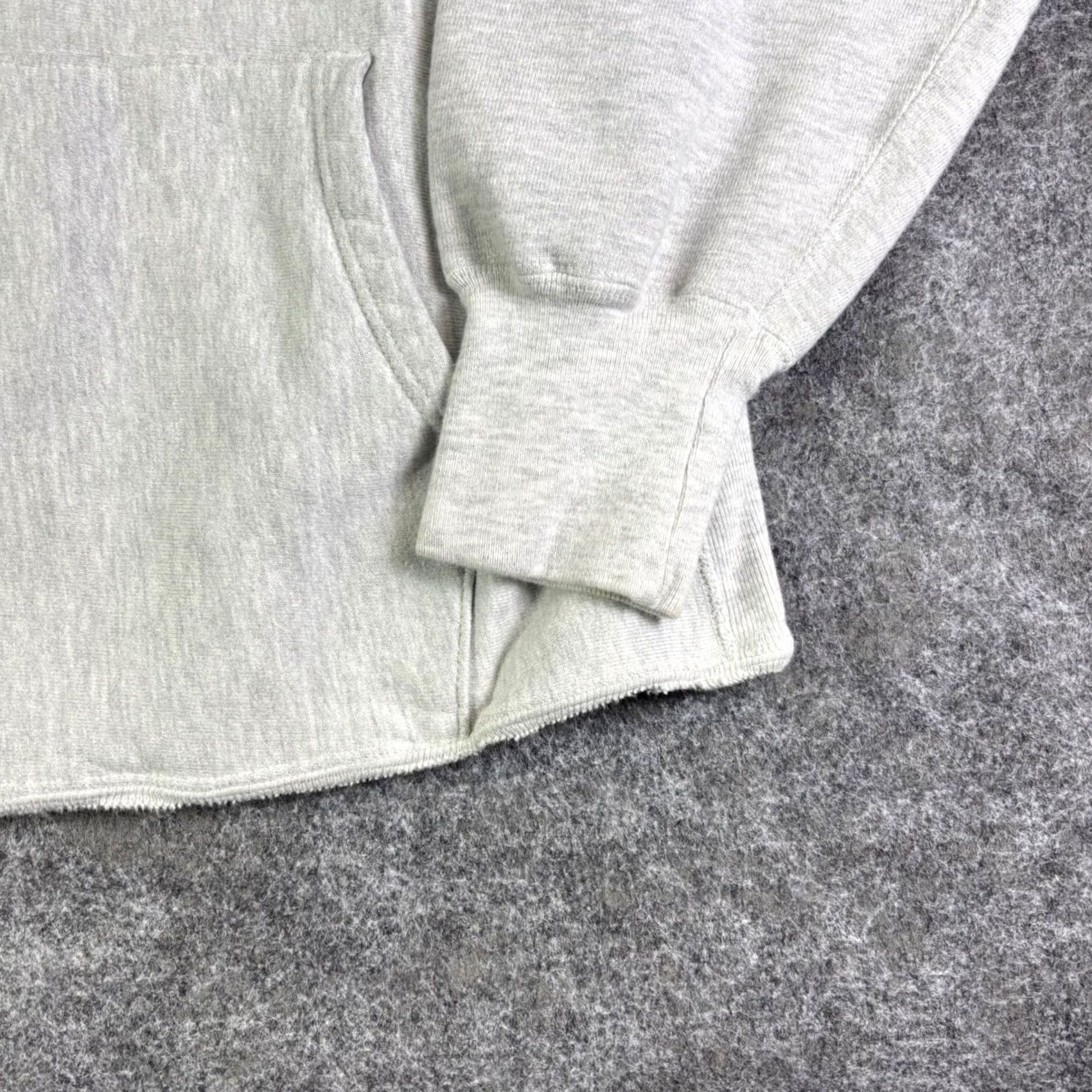 Champion VINTAGE Champion Hoodie Mens XL Gray Heather Sherwood Reverse Weave Pullover Graphic Print Size US XL / EU 56 / 4 - 6 Thumbnail
