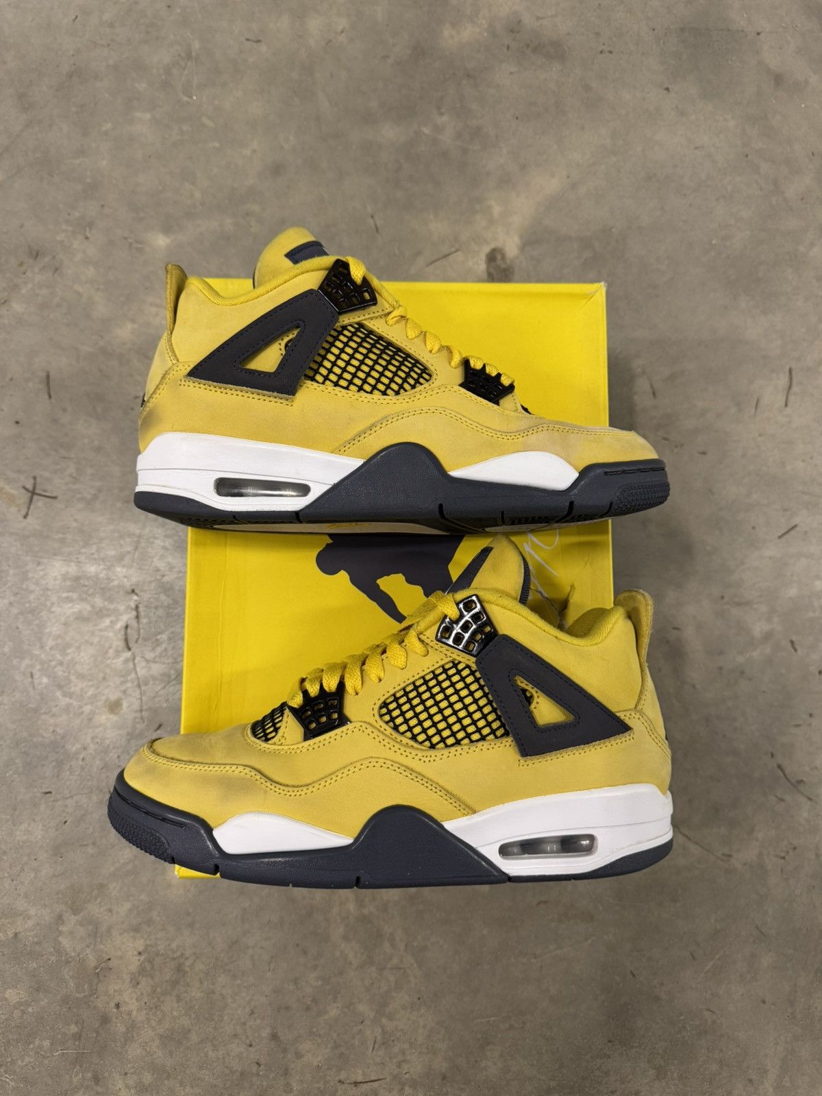 Jordan Brand Jordan 4 Retro Lightning 2021 Size 8 Size US 8 / EU 41 - 2 Thumbnail