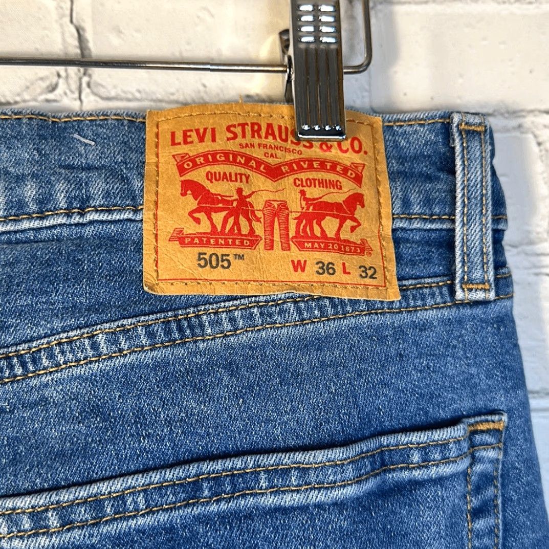 Levi's Levi’s Mens 505 Straight Jeans W36 L32 Denim Blue Regular Jeans Straight Mens 505 Levi’s Men’s Jeans 36x32 Blue Denim Size US 36 / EU 52 - 4 Thumbnail