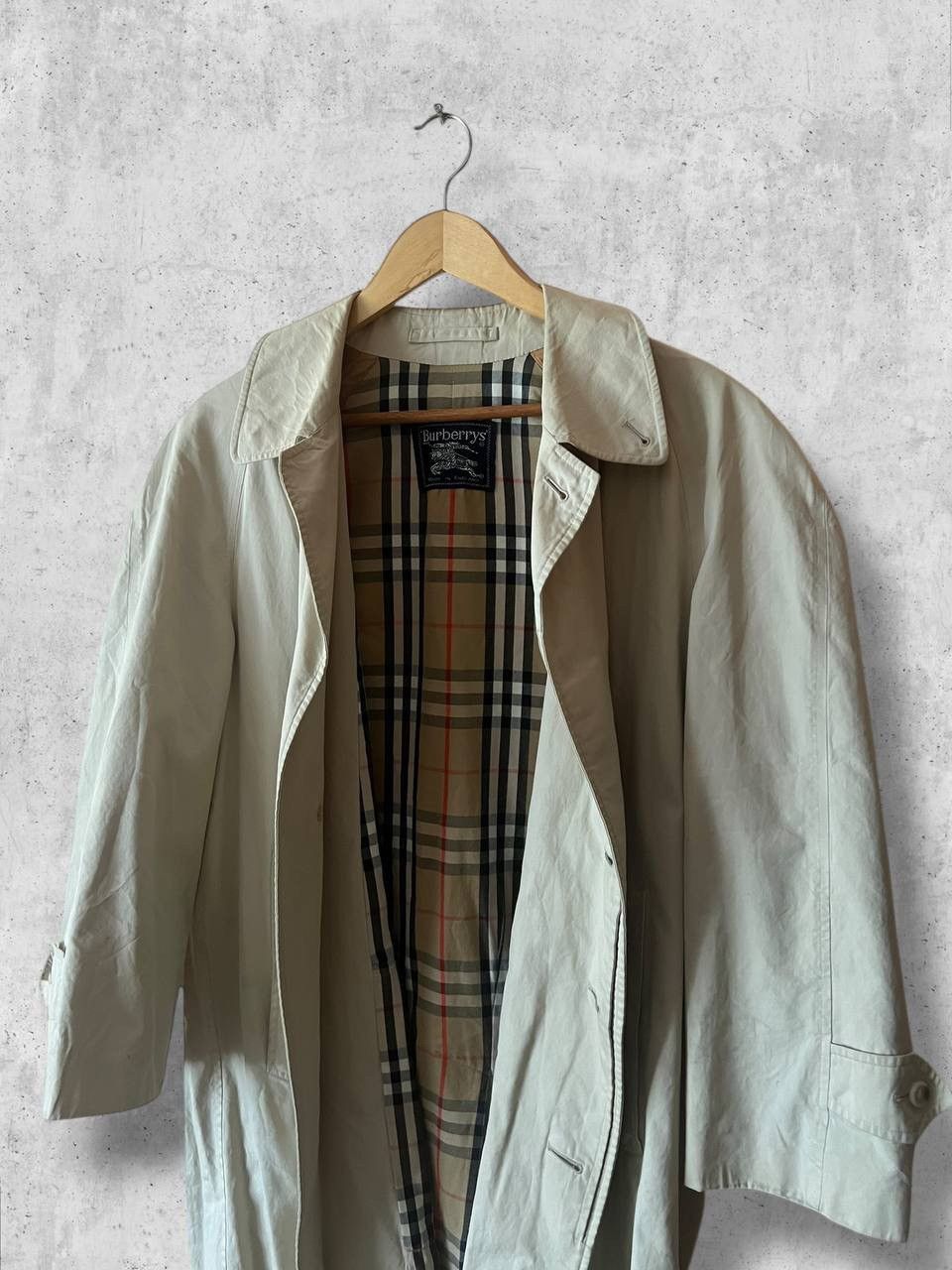 Burberry Burberry’s NOVA CHECK Vintage Trench jacket beige Size US S / EU 44-46 / 1 - 2 Thumbnail