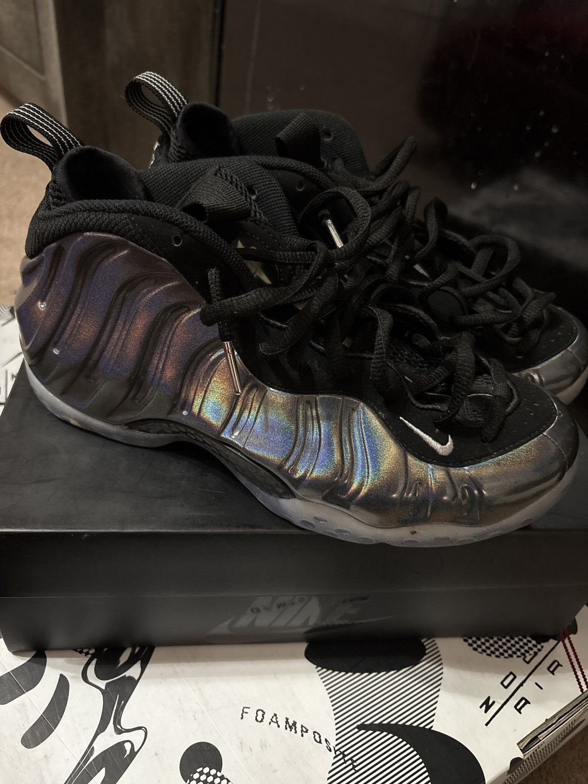 Nike Air Foamposite One ‘Hologram’ Size US 8.5 / EU 41-42 - 2 Thumbnail