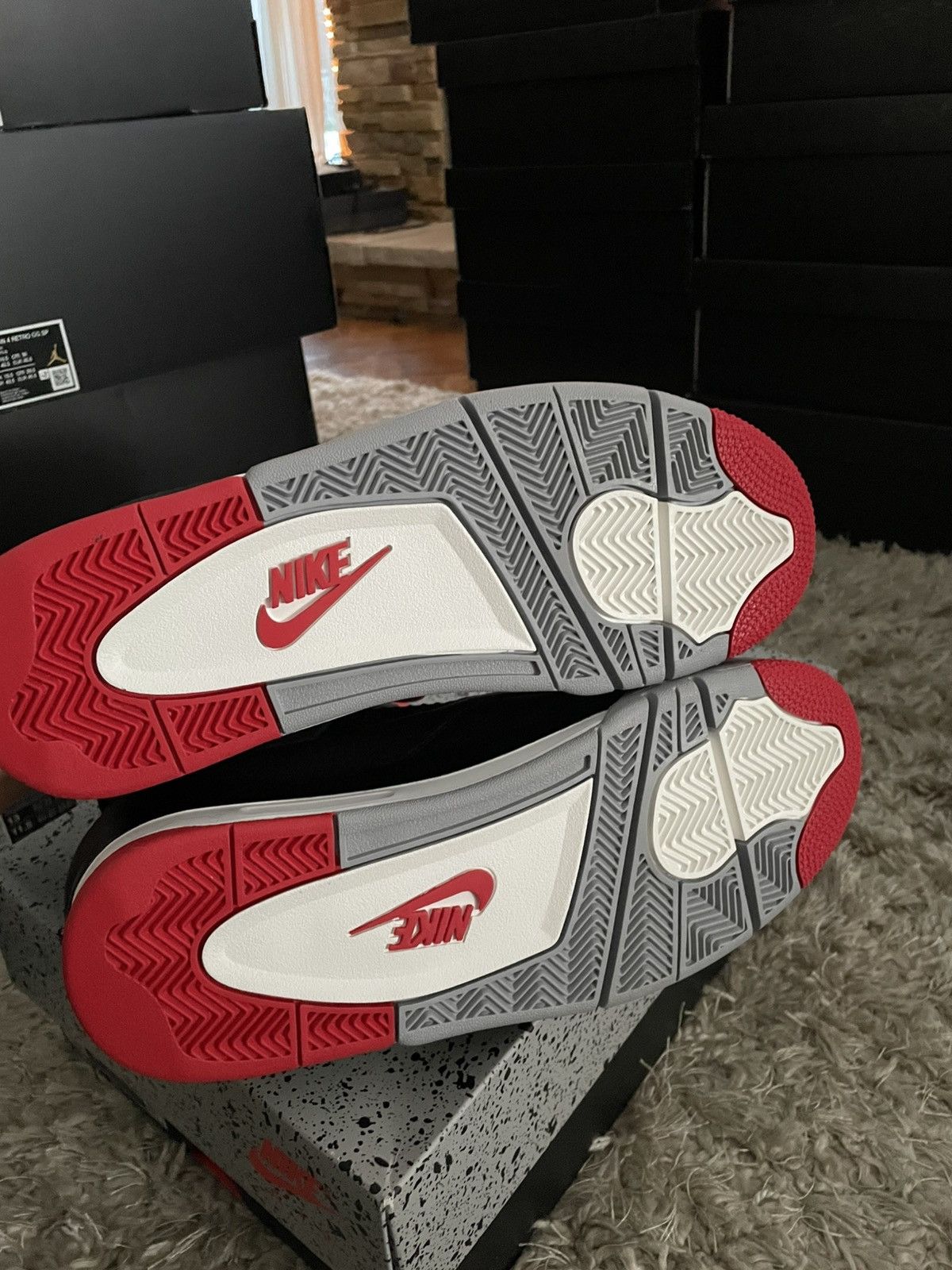 Jordan Brand Jordan 4 Bred Reimagined Size US 10 / EU 43 - 7 Thumbnail