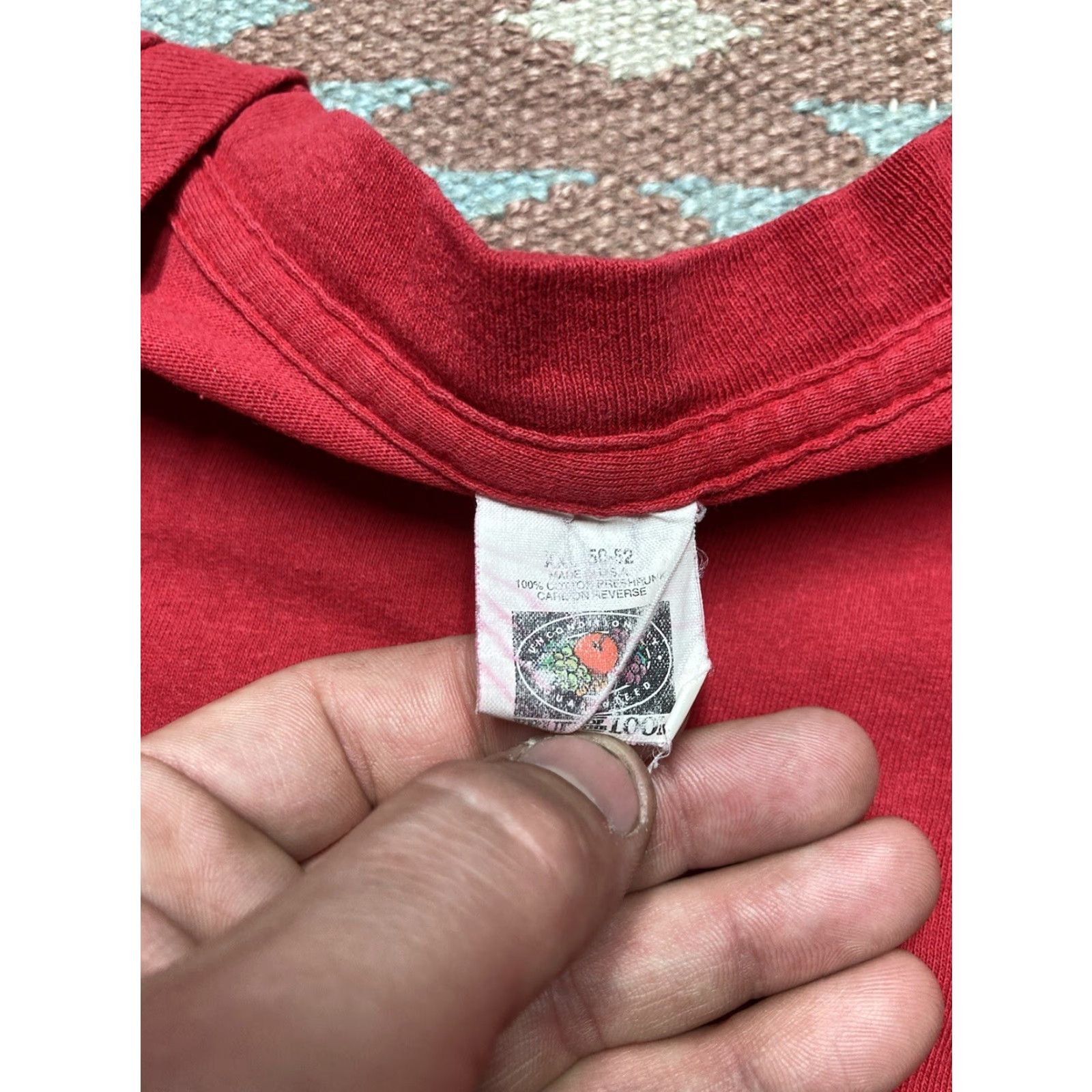 Fruit Of The Loom VINTAGE 80s 90s Fruit of the Loom Pocket T-Shirt Red Cotton USA XXL Shirt Men 2XL 90s Distressed Pockets Size US XXL / EU 58 / 5 - 4 Thumbnail