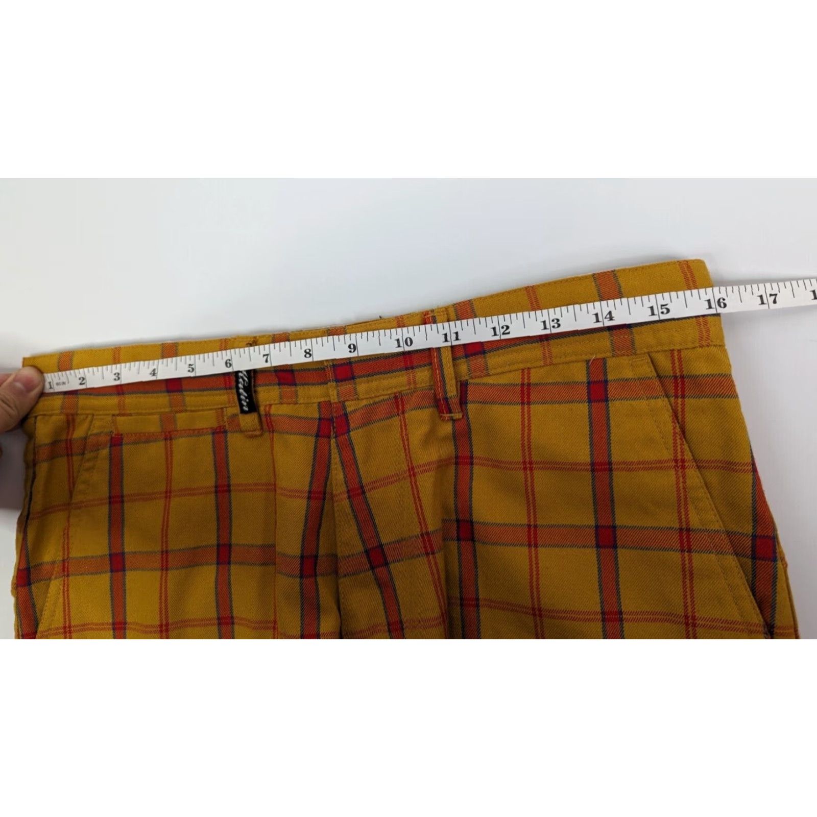 Katin Katin Chino Shorts Men's Size 31 Plaid Yellow Red Beach Beachwear Casual Flat Front Pockets Vintage No (adjusted for clarity) Size US 31 - 6 Thumbnail