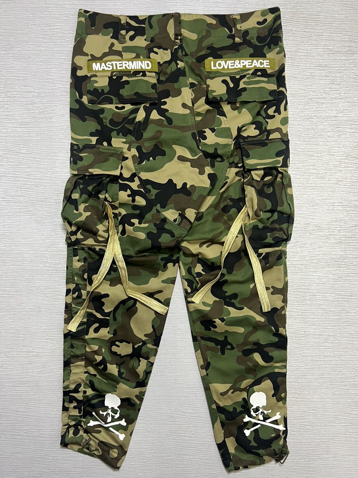 Mastermind Japan Mastermind Japan - Skull Print Camouflaged Cargo Pants Size US 34 / EU 50 - 4 Thumbnail