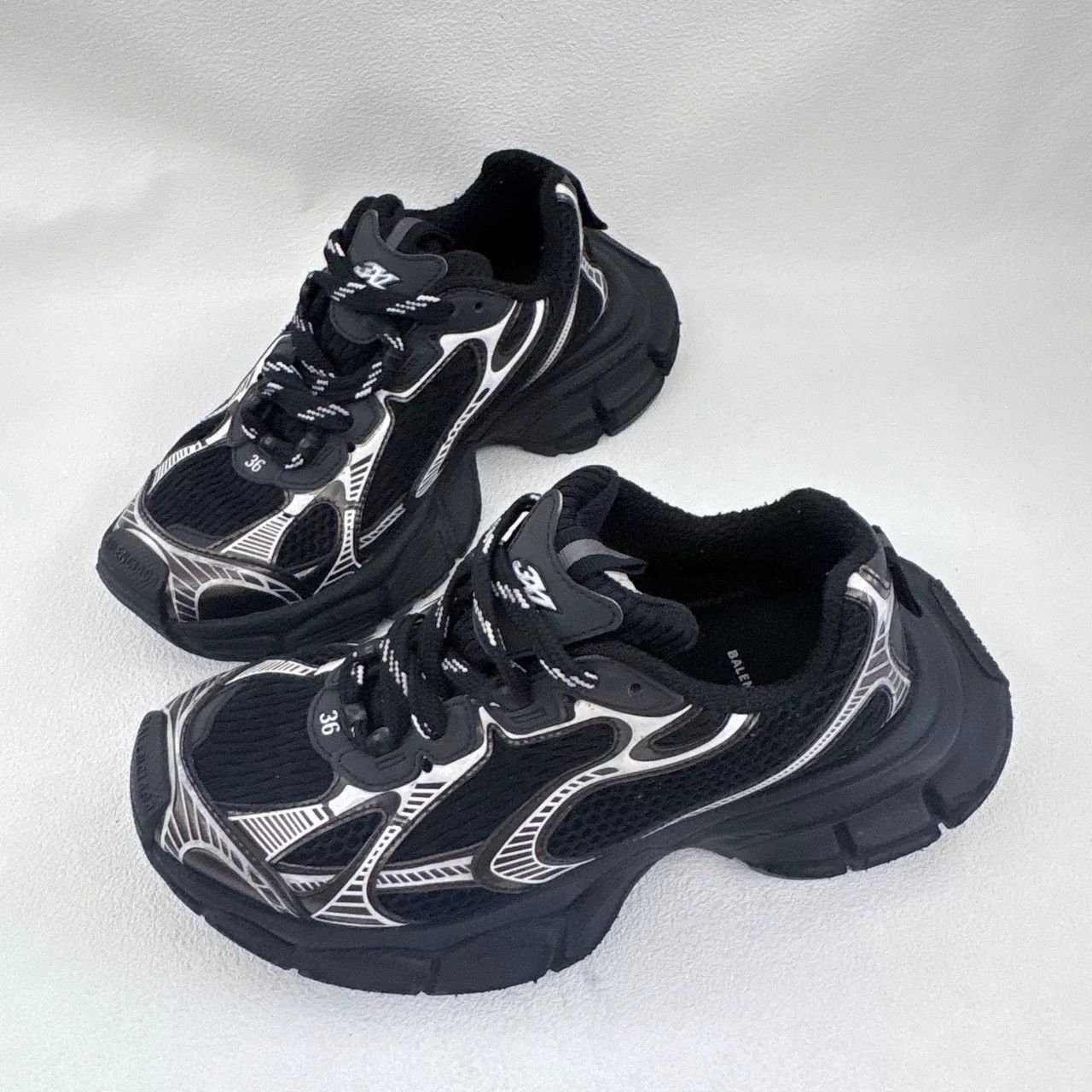 Balenciaga balenciaga thick-soled low-top dad sneakers Size US 6 / IT 36 - 1 Thumbnail