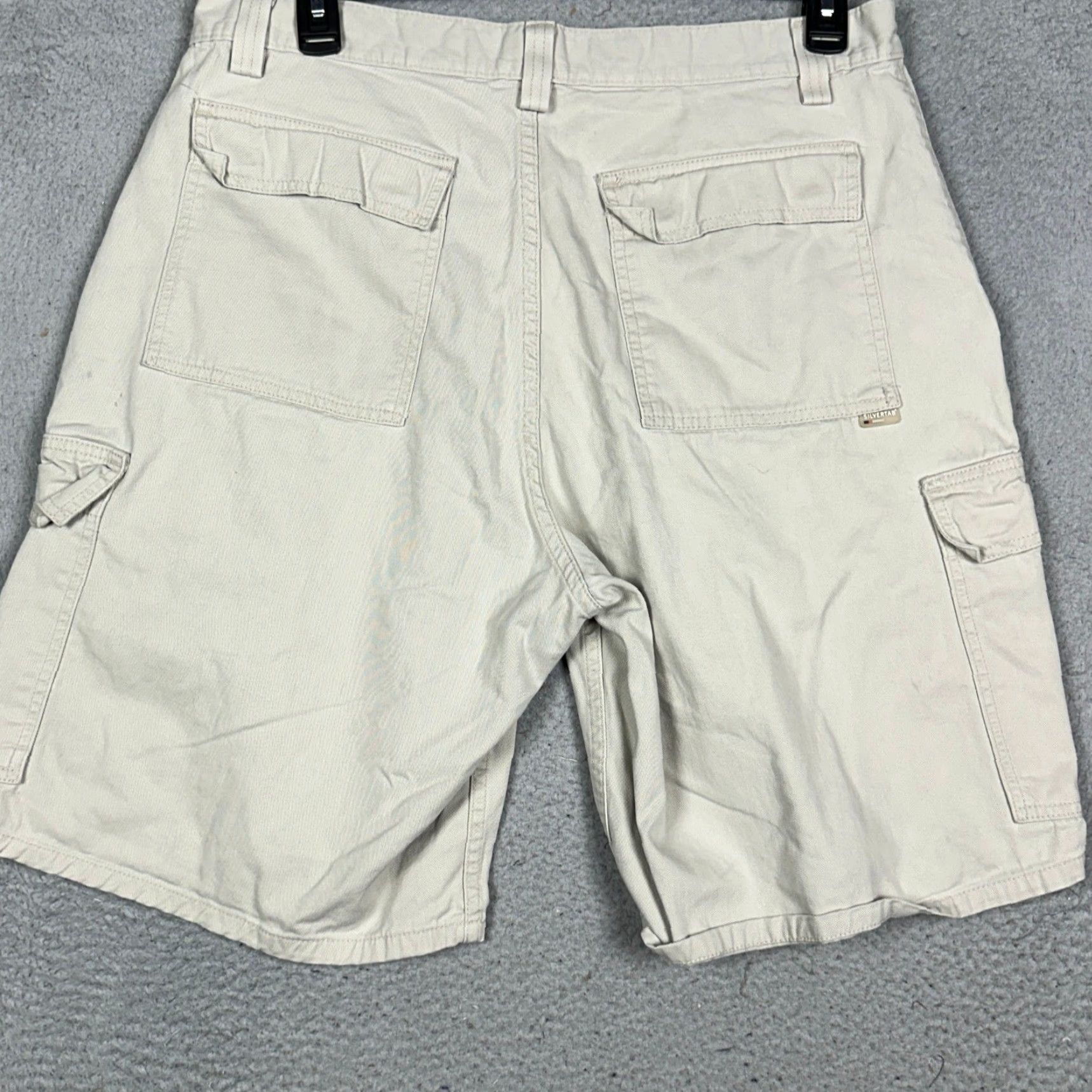 Levi's Levis SilverTab Cargo Shorts Mens 36 Beige Cotton 9.5in Inseam 6-Pocket Outdoor Casual Workwear Size US 36 / EU 52 - 2 Thumbnail