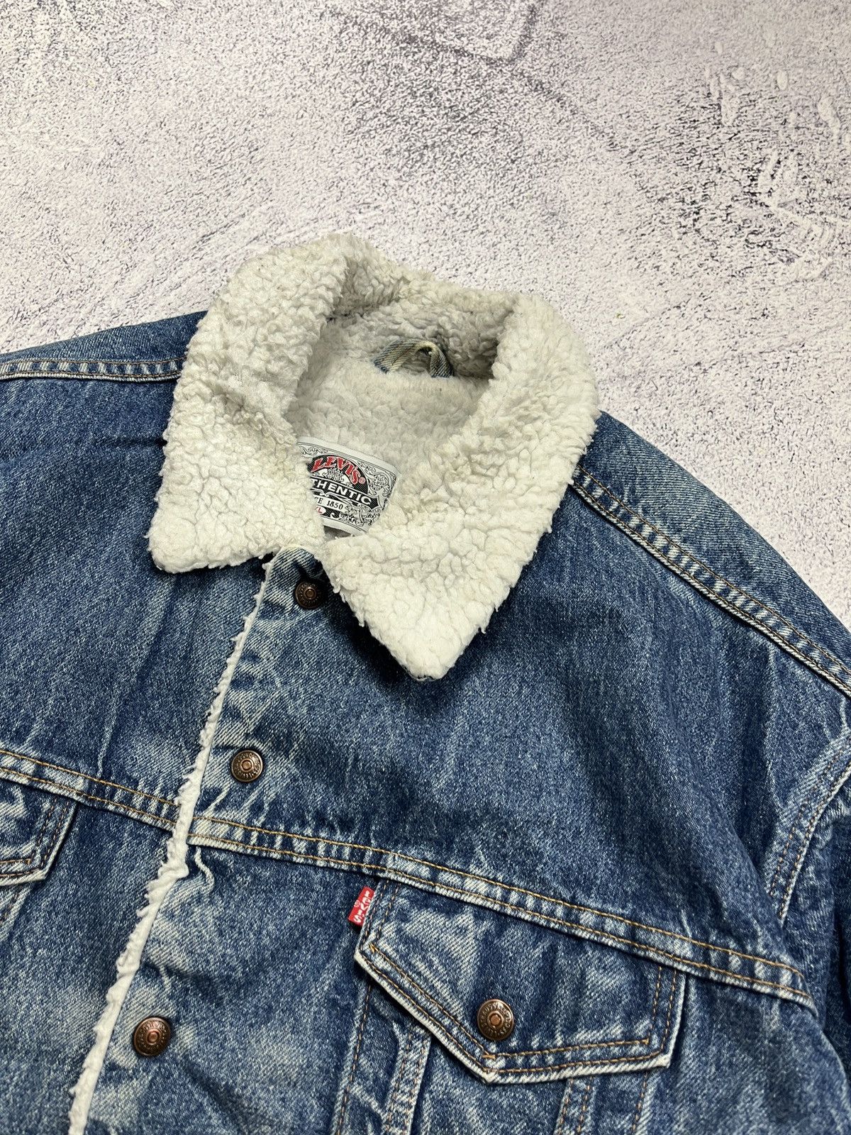 Levi's × Vintage Vintage 90’s Levi's Sherpa Lined Denim Trucker Jacket Rare Size US XL / EU 56 / 4 - 7 Thumbnail