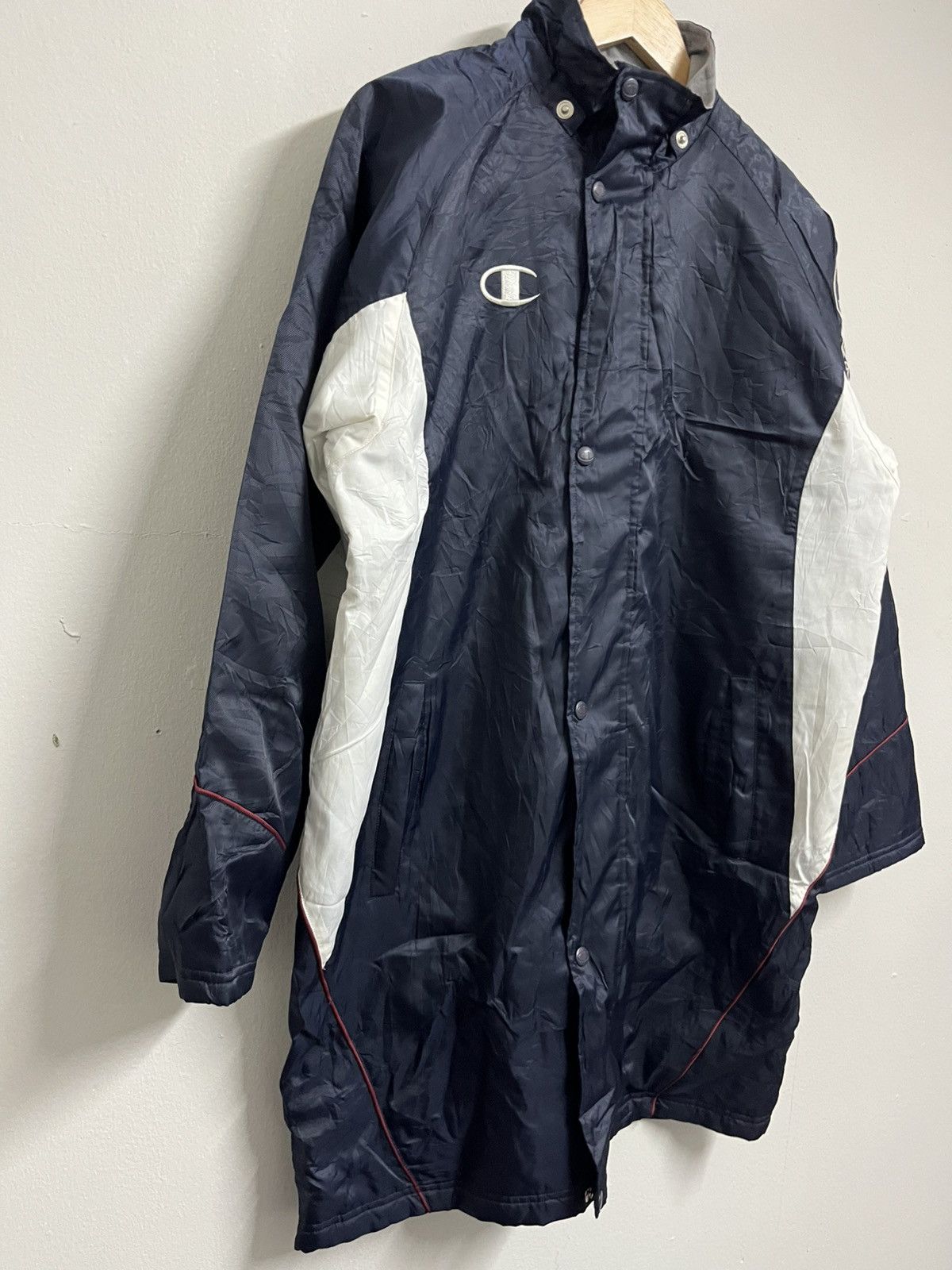 Champion 💥Vintage 90s Champion Big Logo Long Jackets Backhit Size US L / EU 52-54 / 3 - 3 Thumbnail