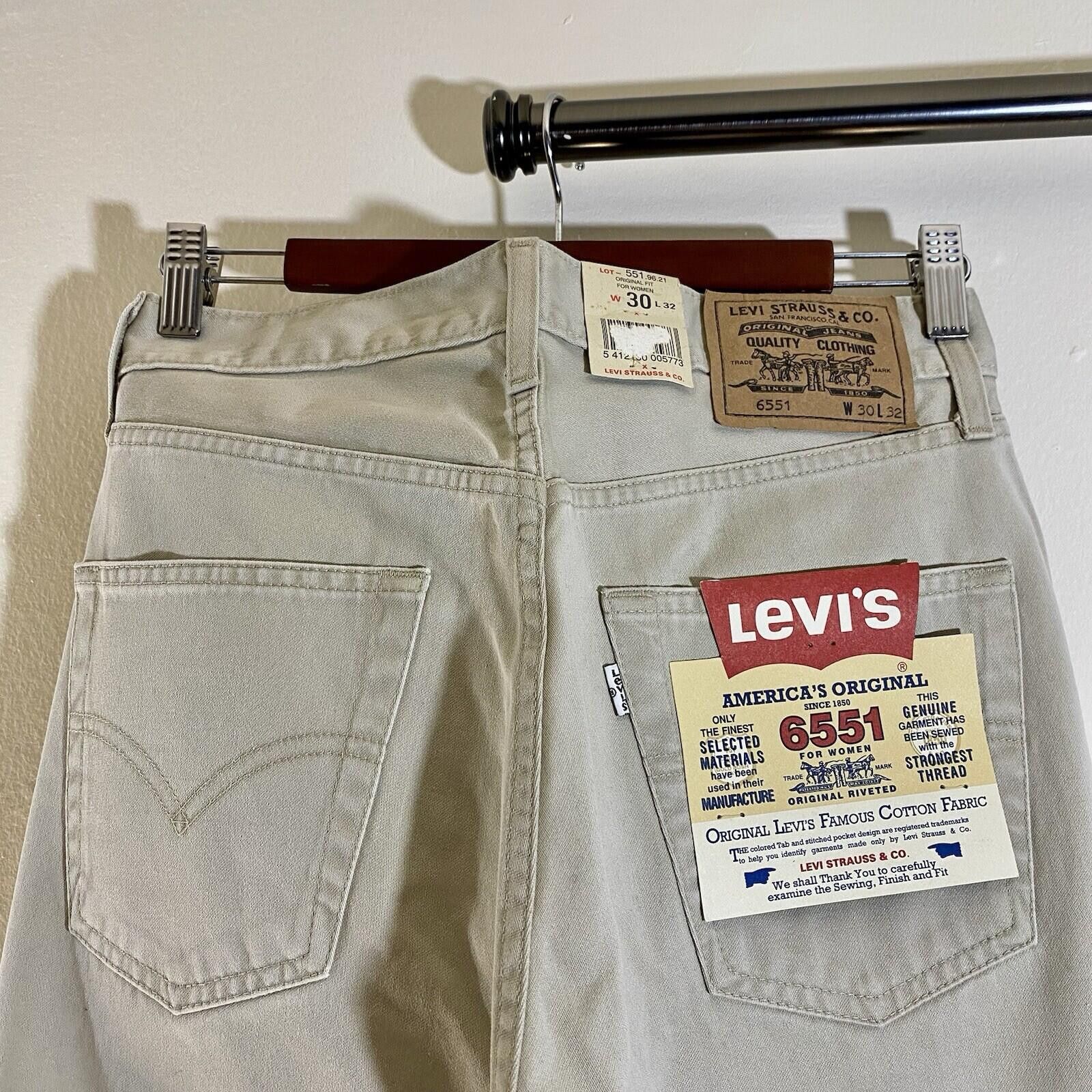 Levi's NWT LEVI'S 551 Ivory Skinny Jeans 30x32 Made in Tunisia Size 30" / US 8 / IT 44 - 1 Thumbnail