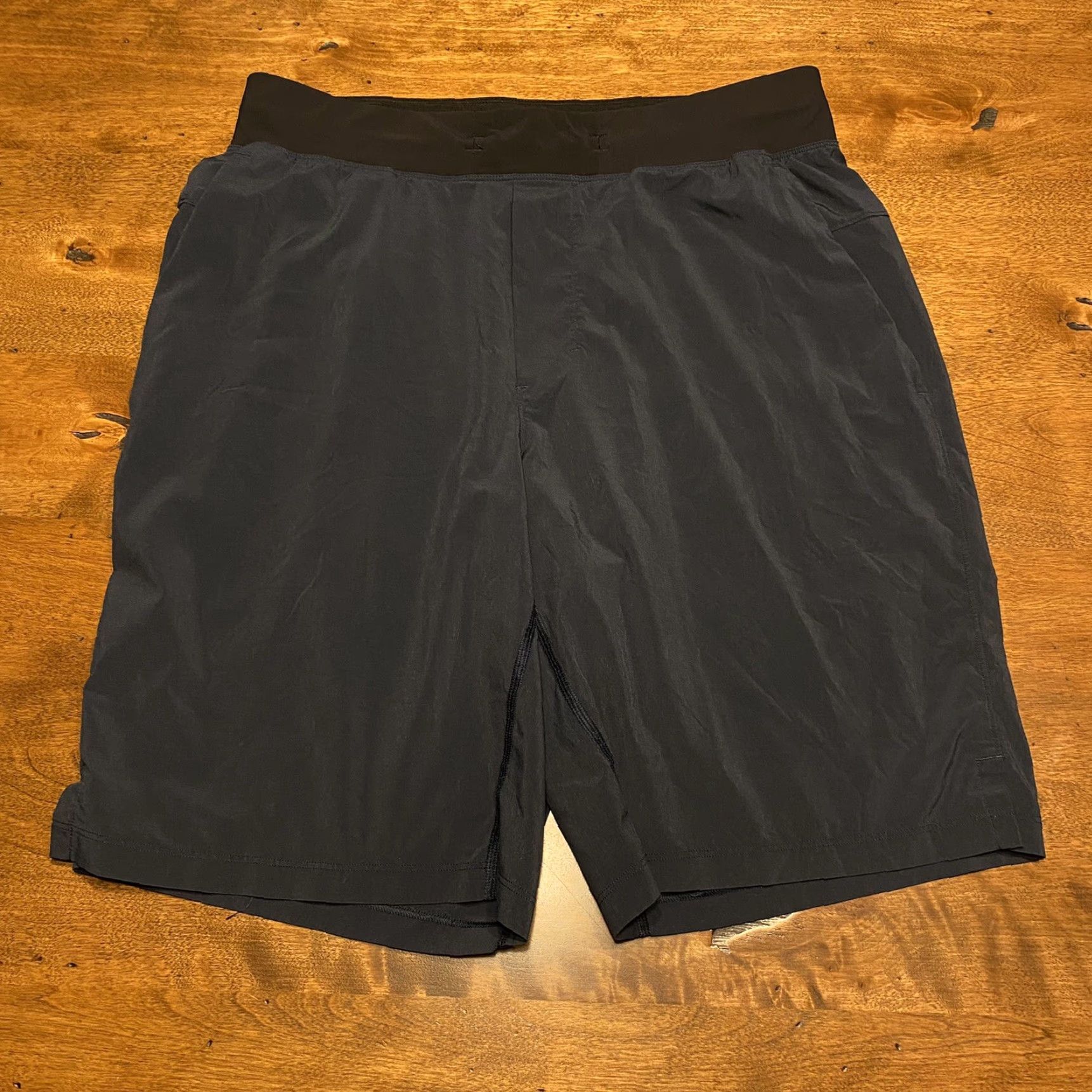Lululemon VINTAGE Lululemon Shorts Mens M Navy Blue Leg Spellout 9” Inseam Workout Size US 31 - 2 Thumbnail