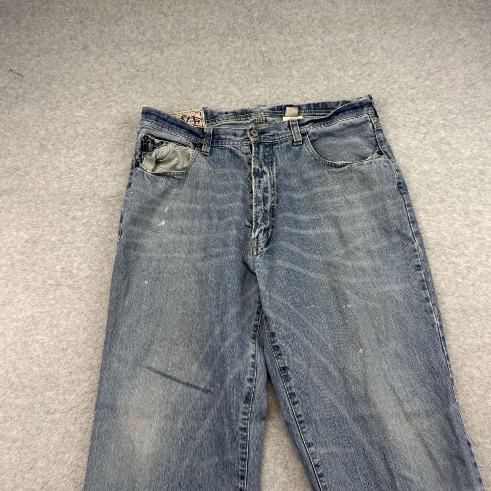 Abercrombie & Fitch VINTAGE Abercrombie & Fitch Jeans Mens 36x30 Grunge Y2K 75654 Straight Denim Blue Distressed 5-Pocket Mens Jeans Washing Machine Compatible Mens Size US 36 / EU 52 - 3 Thumbnail