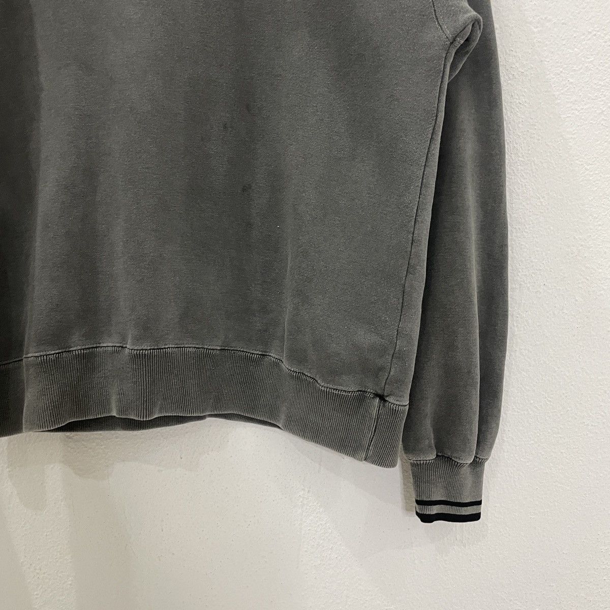 Japanese Brand Vintage 90s Bitch Skatebords Faded Sweatshirt Size US M / EU 48-50 / 2 - 2 Thumbnail
