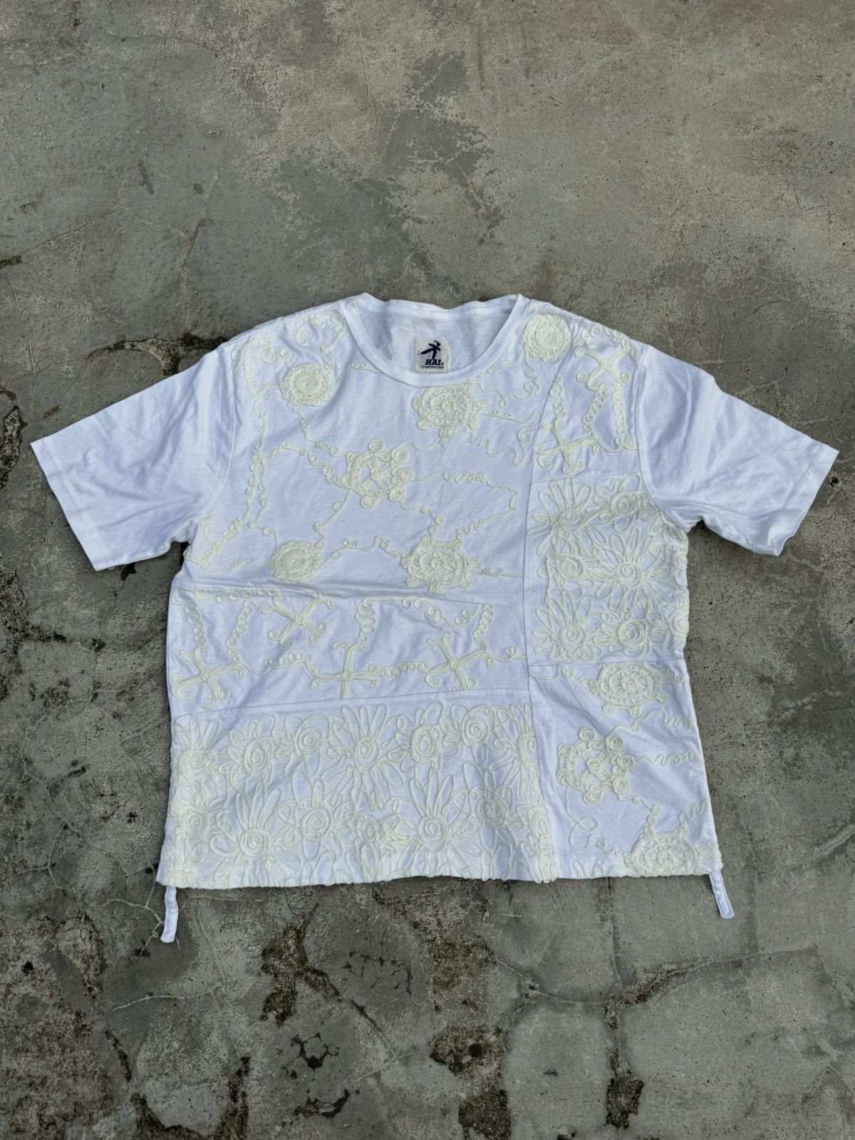 Hai Sporting Gear × Issey Miyake × Tsumori Chisato Hai Sporting Gear White Tshirt With Nice Design Size M / US 6-8 / IT 42-44 - 1 Thumbnail
