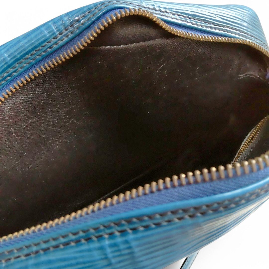 Louis Vuitton Louis Vuitton - Epi Trocadero Shoulder Bag Blue Size ONE SIZE - 9 Thumbnail