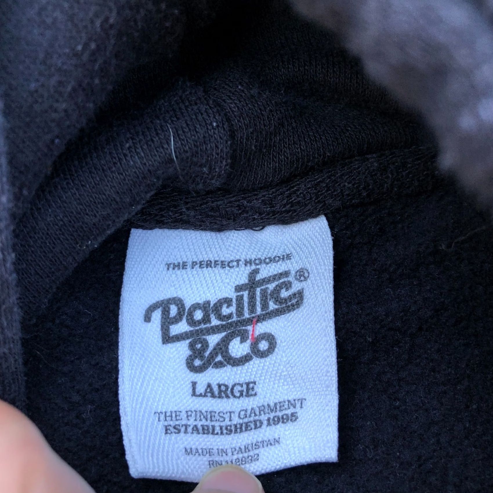 CO PACIFIC & CO Yellowstone National Park Pullover Hoodie Sweatshirt Men's LG Black Size US L / EU 52-54 / 3 - 5 Thumbnail