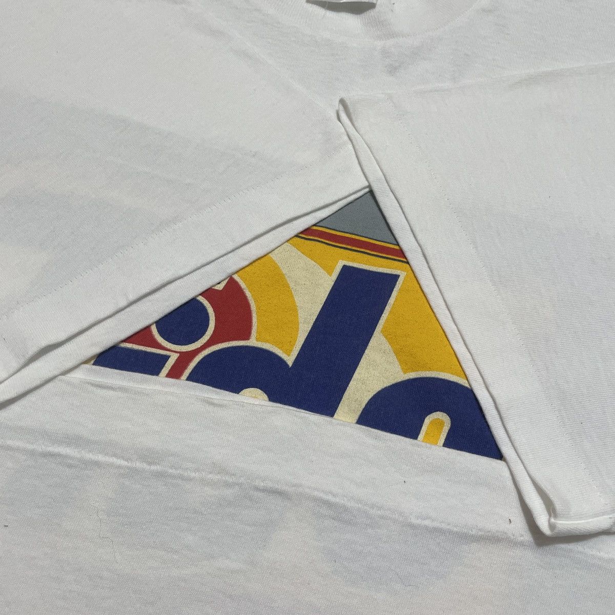 Vintage Vintage Tobago Silkscreen On Paper T-shirt Size US XL / EU 56 / 4 - 4 Thumbnail