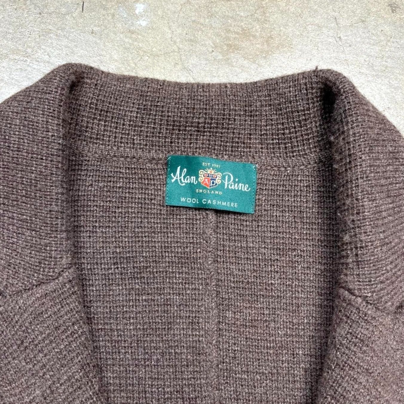 Vintage VINTAGE Alan Paine Wool Cashmere Knit Sweater Blazer Brown Jacket 2XL Mens Long Sleeve Cardigan Brown Wool 2XL Mens Size US XXL / EU 58 / 5 - 2 Thumbnail