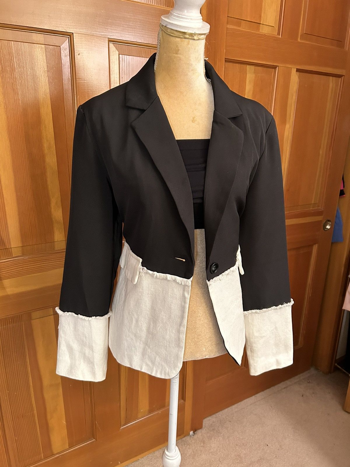 Designer × Other NWT, Lavishly Paris Women’s Limited Edition Fall Blazer Size S / US 4 / IT 40 - 15 Thumbnail