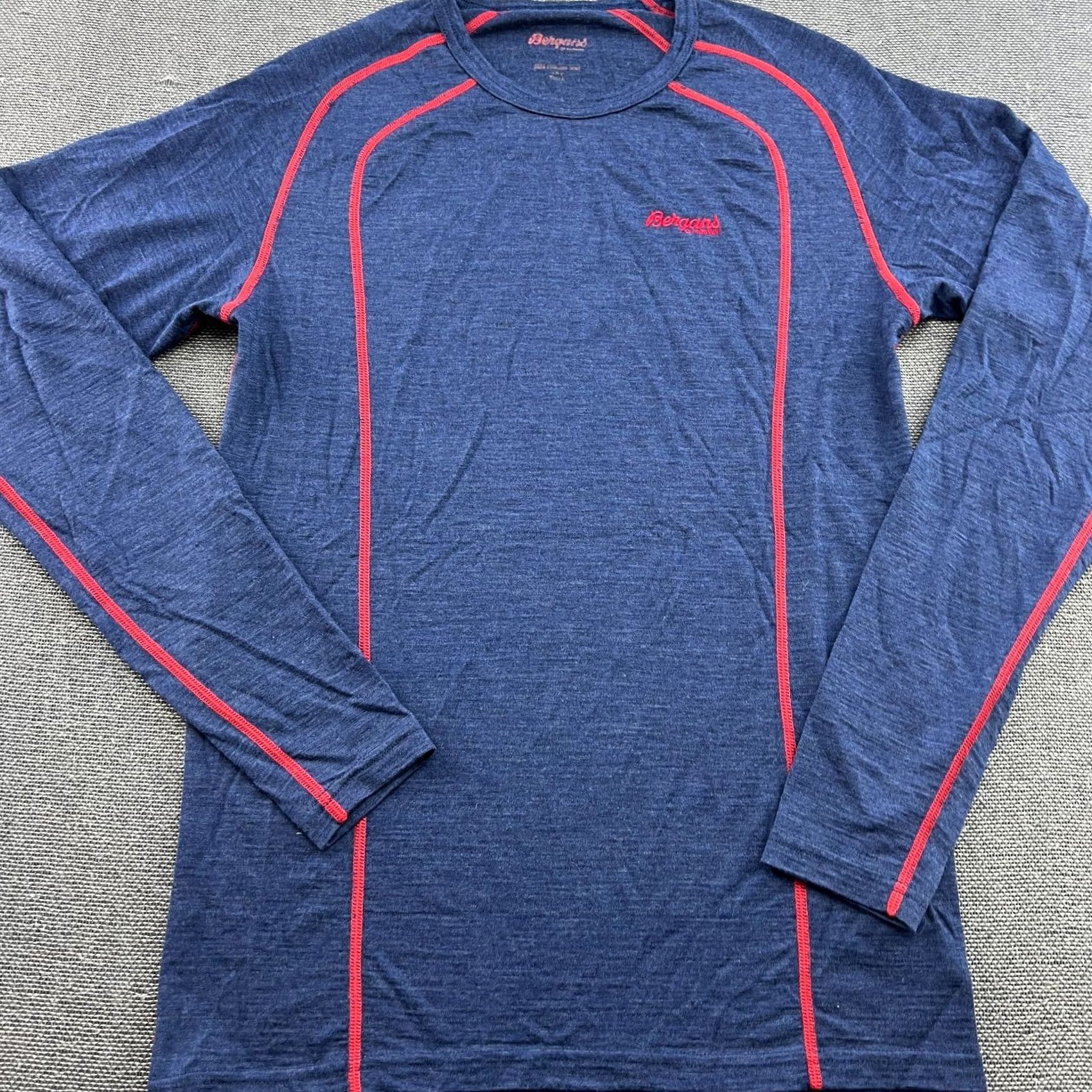 Layer 8 Bergans NorwayBlue Layer Shirt Mens Large 100% Merino Wool Outdoor Hiking Shirt Pullover Breathable Moisture Wicking Thermal Size US L / EU 52-54 / 3 - 3 Thumbnail