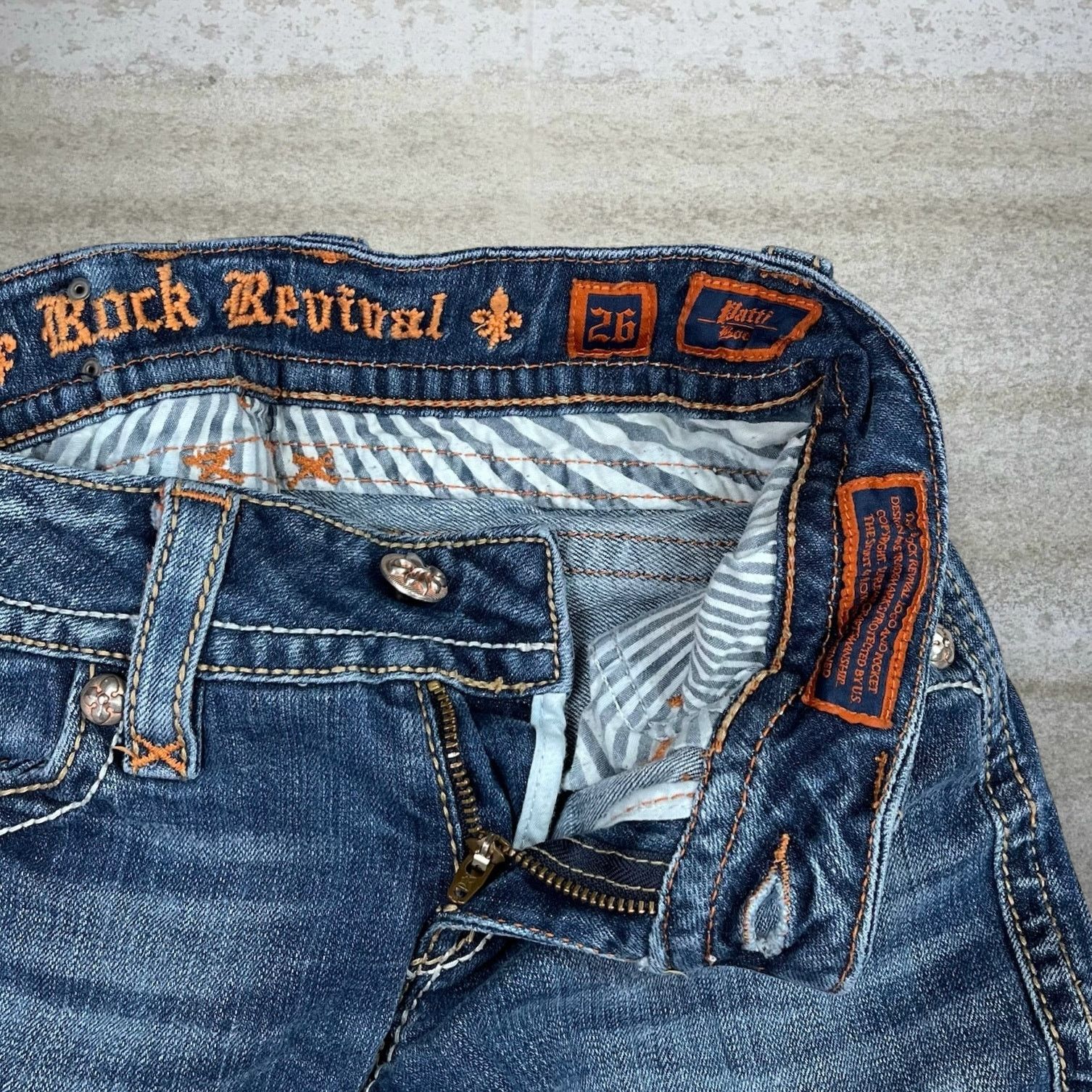 Vintage Y2K Rock Revival Jeans Womens 26 Flared Medium Wash