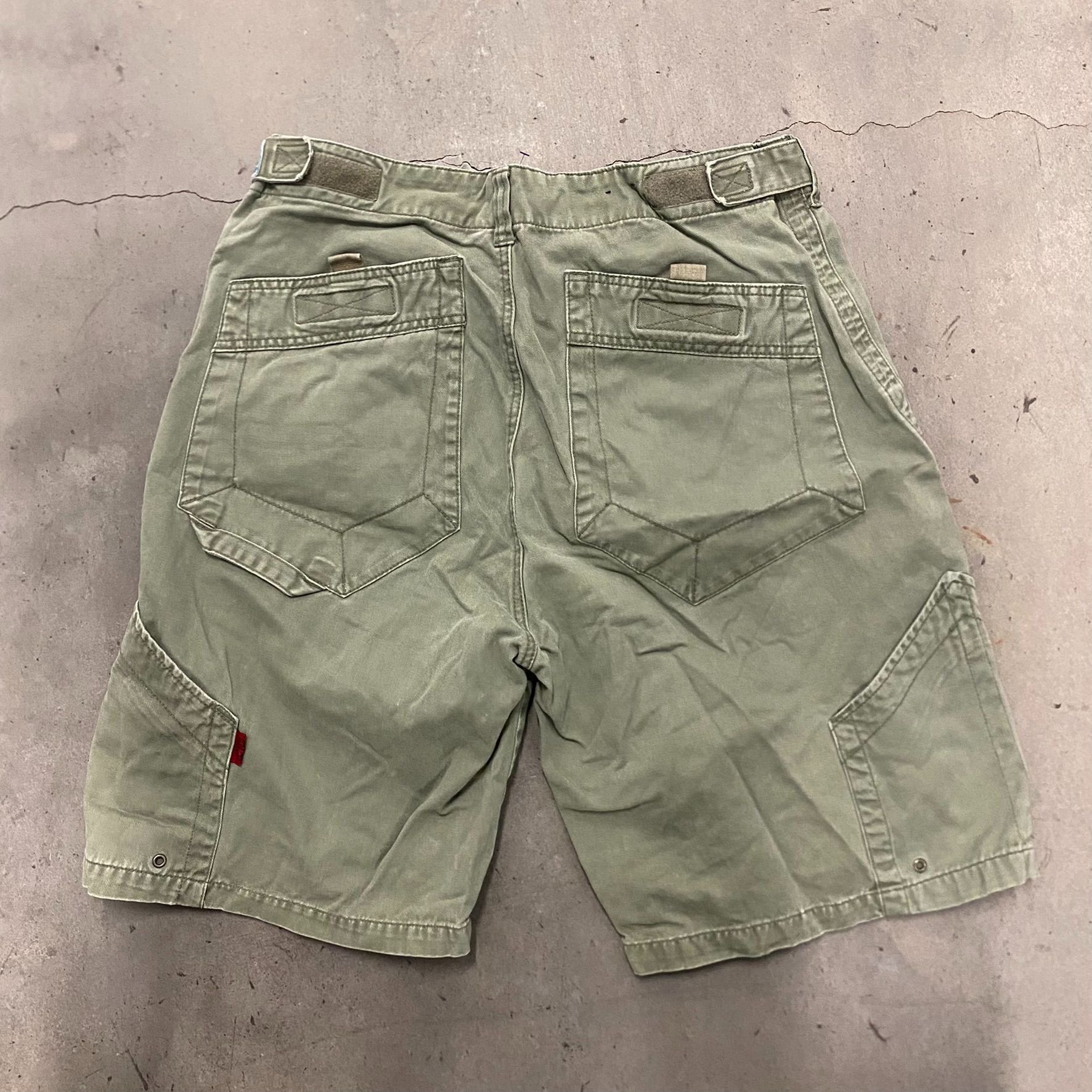 Other Vintage Y2K Essential Military Drab Olive Green Cargo Shorts Size US 33 - 5 Thumbnail
