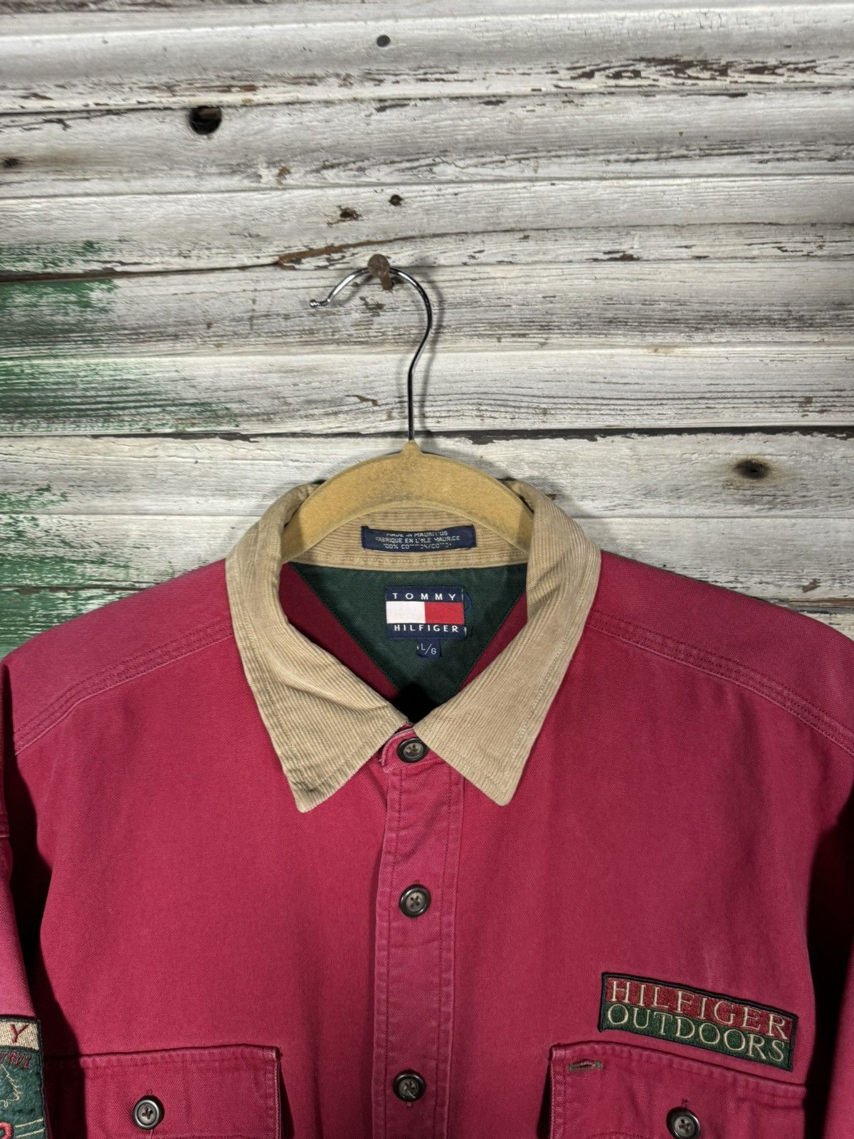 Tommy Hilfiger × Vintage VTG Tommy Hilfiger Ranger Expedition Patch Button Up Shirt Size US L / EU 52-54 / 3 - 7 Thumbnail