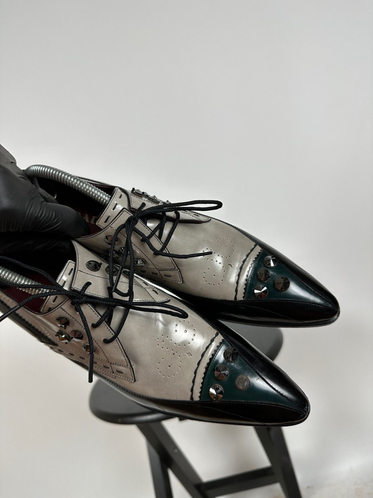 Prada Prada Studded Rhinestone Two-Tone Oxford Dress Leather Shoes Size US 8 / EU 41 - 17 Thumbnail