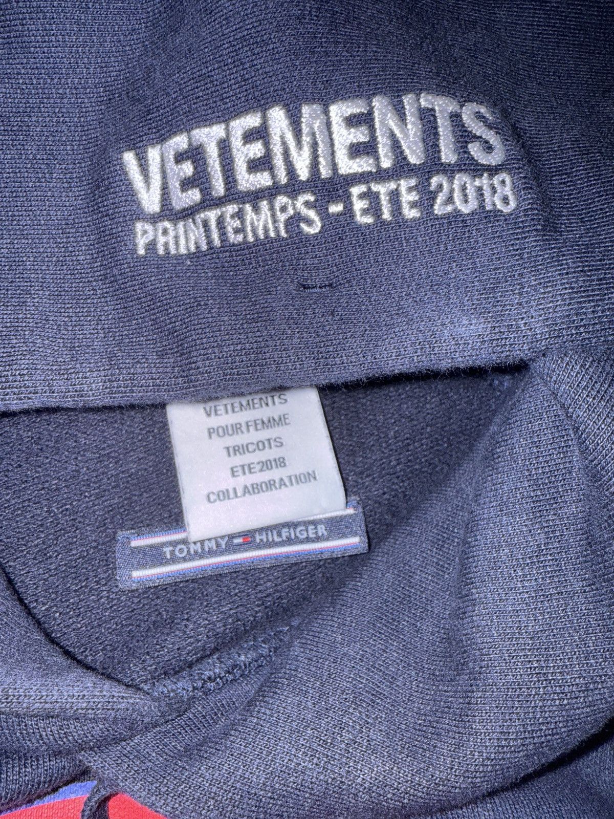 Tommy Hilfiger × Vetements Vetements x Tommy Hilfiger Oversized Hoodie Navy SS18 Size US L / EU 52-54 / 3 - 2 Thumbnail