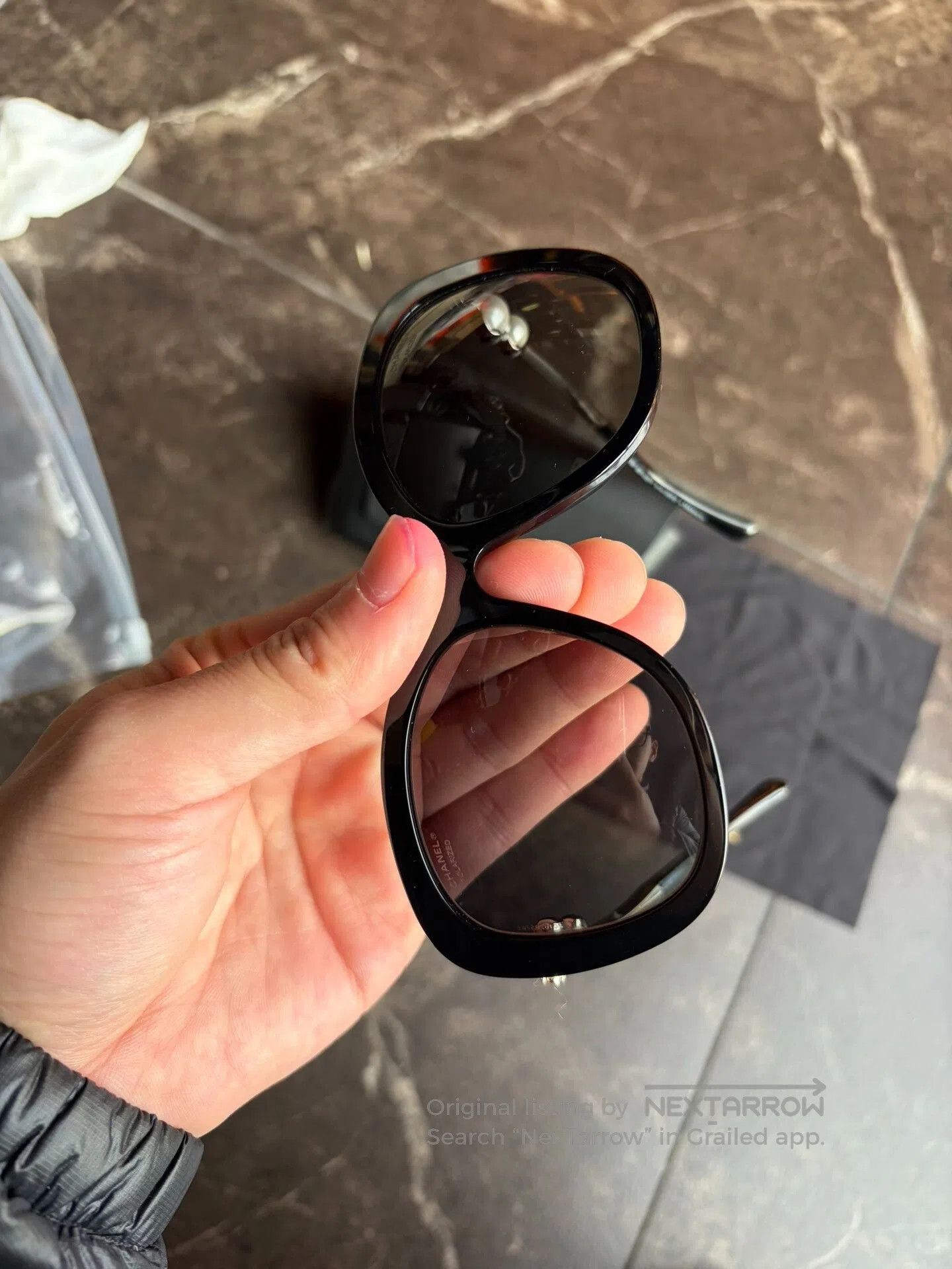 Chanel Chanel Pearl Butterfly Sunglasses 5339. Size ONE SIZE - 2 Thumbnail