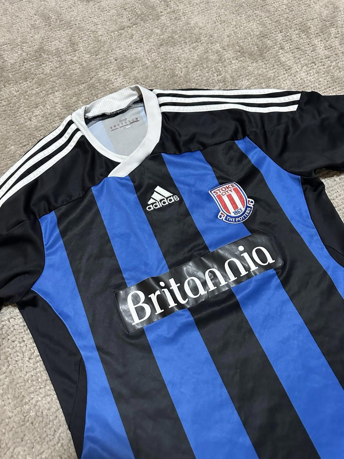 Adidas STOKE CITY JERSEY AWAY 2011/2012 FOOTBALL SOCCER SHIRT Size US S / EU 44-46 / 1 - 3 Thumbnail