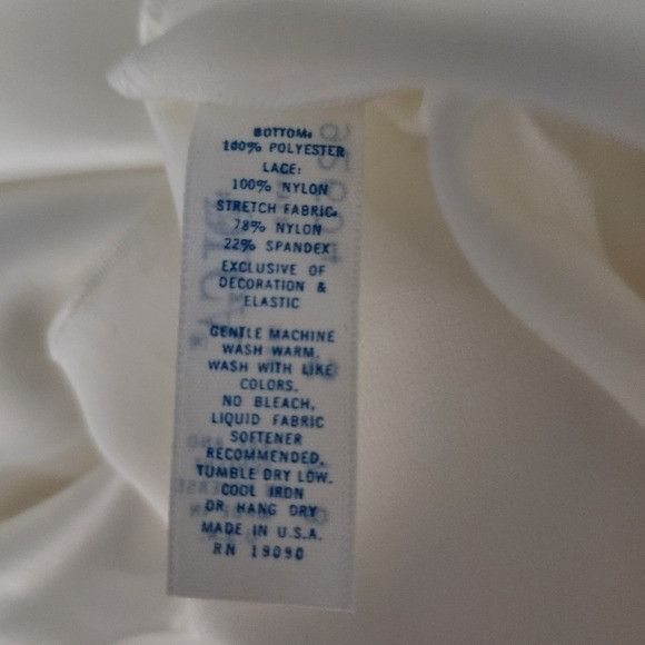 Vintage Rare Vintage 80s Olga Silver Label Nightgown Small Size S / US 4 / IT 40 - 14 Thumbnail