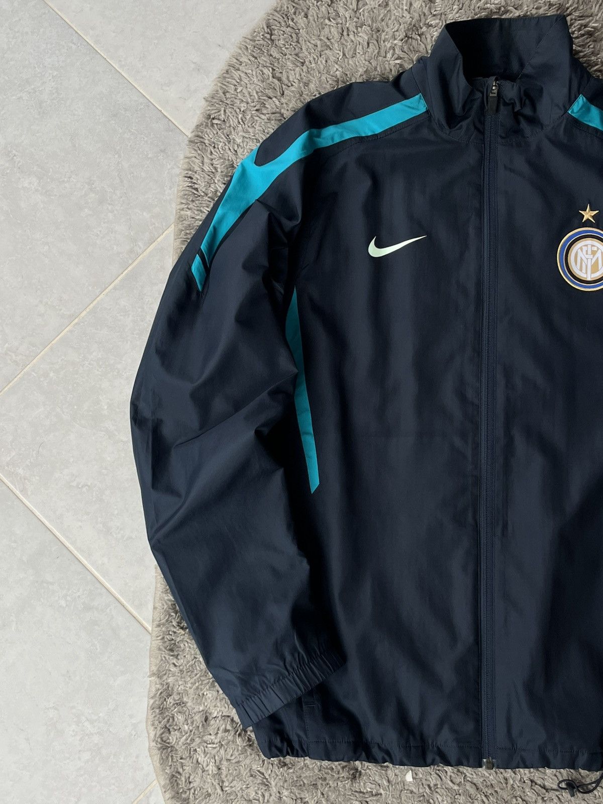 Nike Vintage Nike Light Jacket Soccer football Internazionale Size US M / EU 48-50 / 2 - 4 Thumbnail