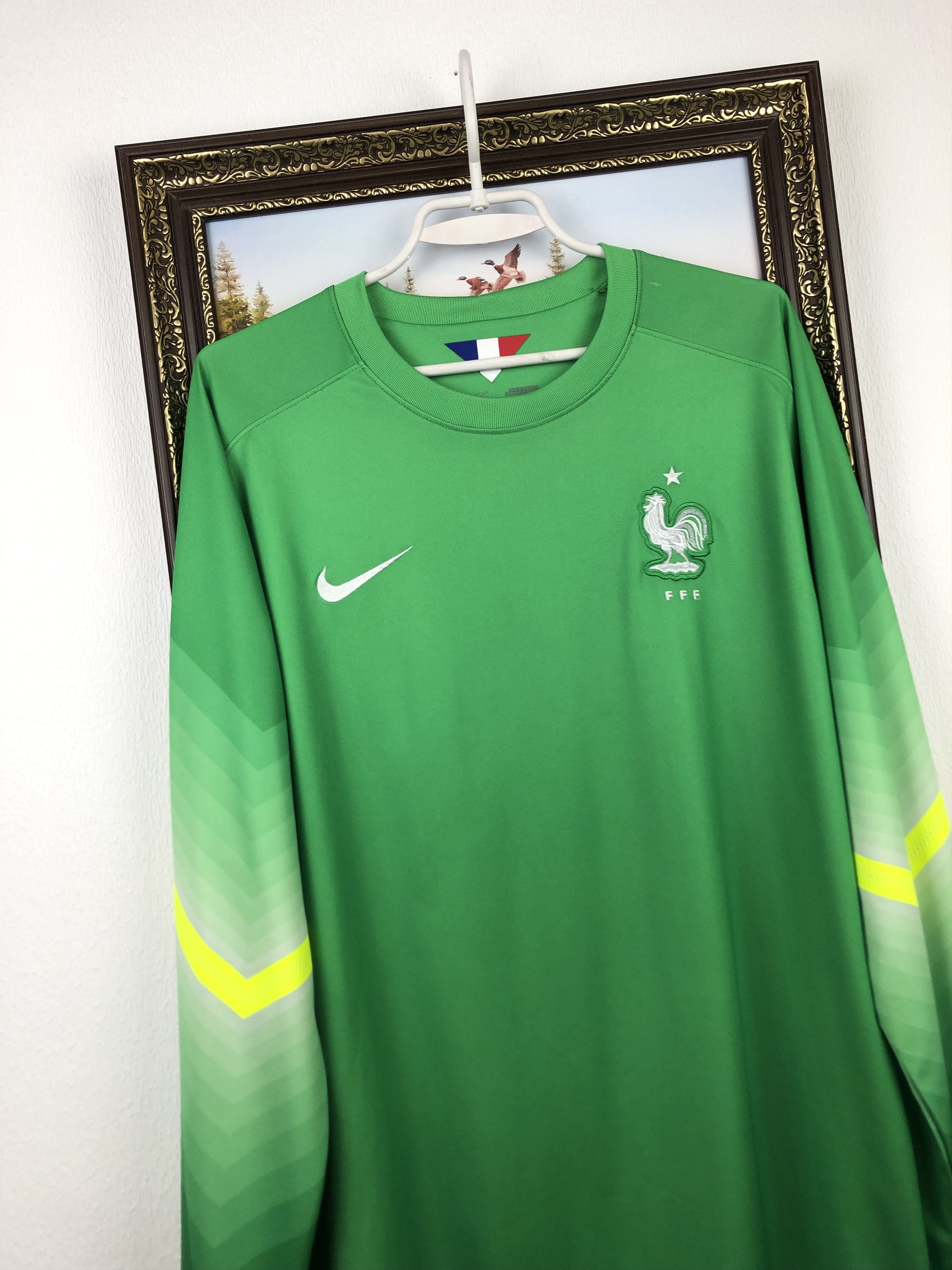Nike 2014 France Shirt Nike Goalkeeper Jersey Lloris Soccer Size US XL / EU 56 / 4 - 3 Thumbnail