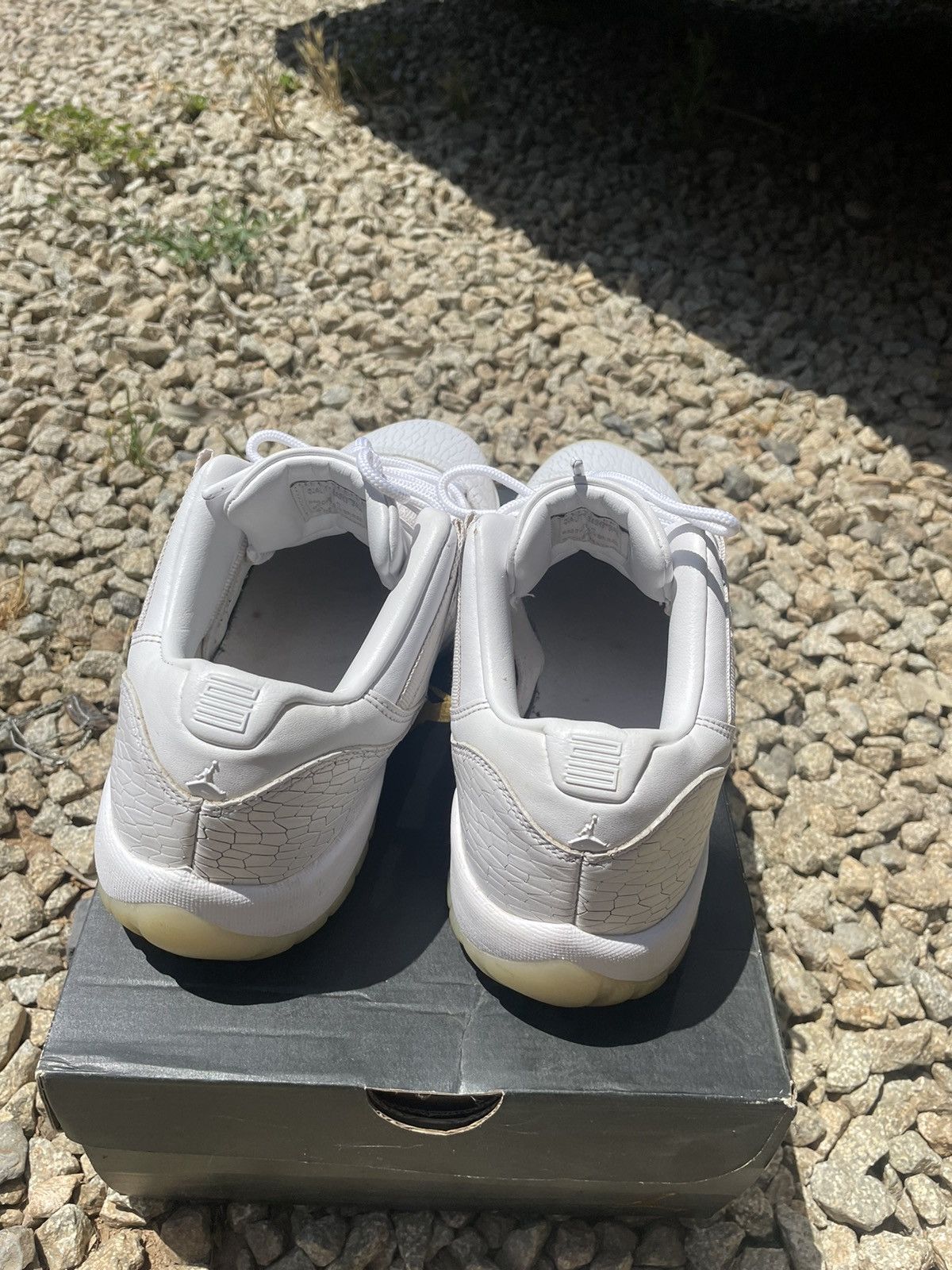 Jordan Brand × Nike Air Jordan 11 heiress pure platinum Size US 8.5 / EU 41-42 - 5 Thumbnail
