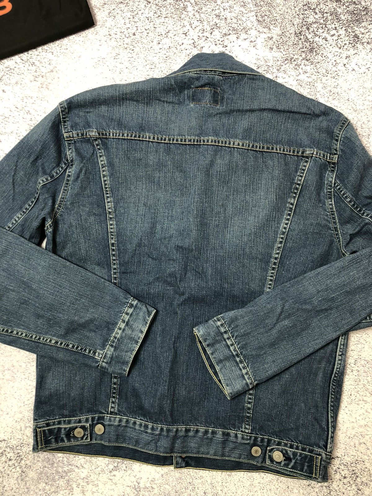 Levi's Women’s jeans jacket Levi’s 501 vintage size S y2k casual Size S / US 4 / IT 40 - 13 Thumbnail