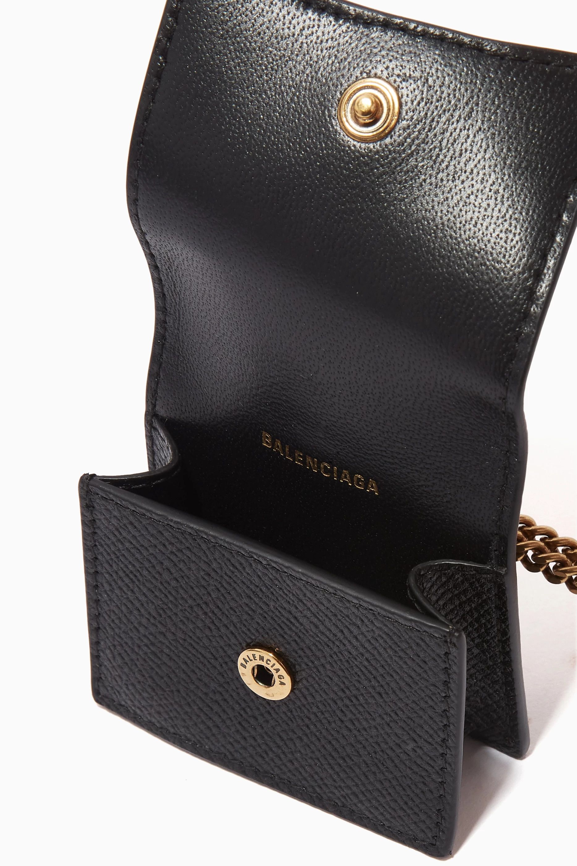 Balenciaga o1s1rm0226 Size: OS / Hourglass AirPods Pro Case in Black Size ONE SIZE - 4 Thumbnail