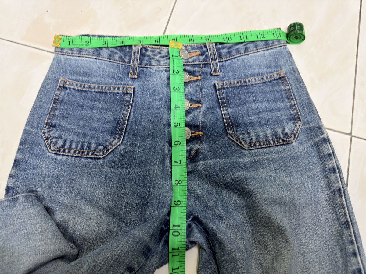 Japanese Brand Vintage Jouer Aux Échecs Y2K Distressed Bell Bottom Jeans Size US 26 / EU 42 - 16 Thumbnail