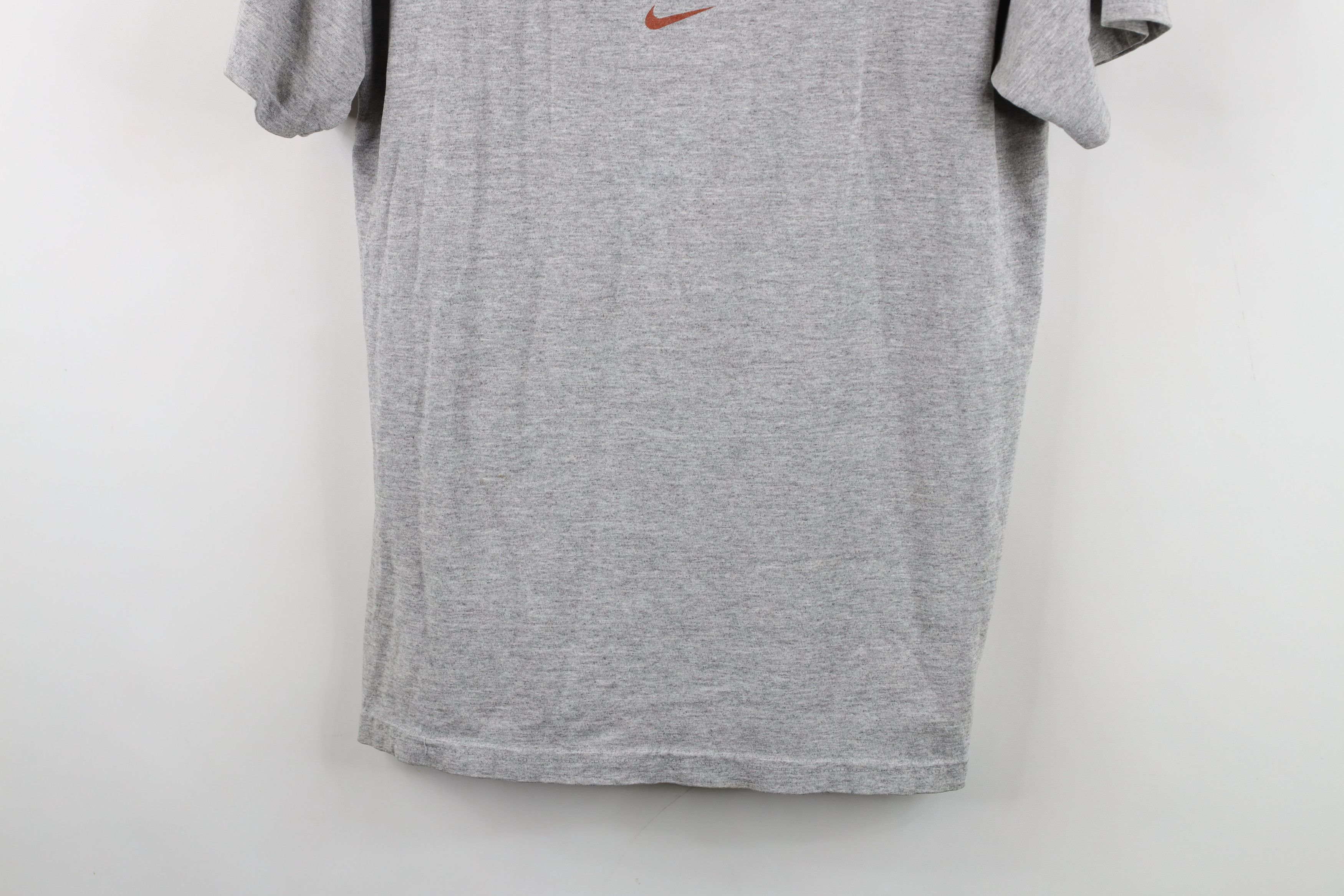 Nike Vintage Y2K Nike Basketball Scott Center Swoosh T-Shirt Gray Size US M / EU 48-50 / 2 - 3 Thumbnail