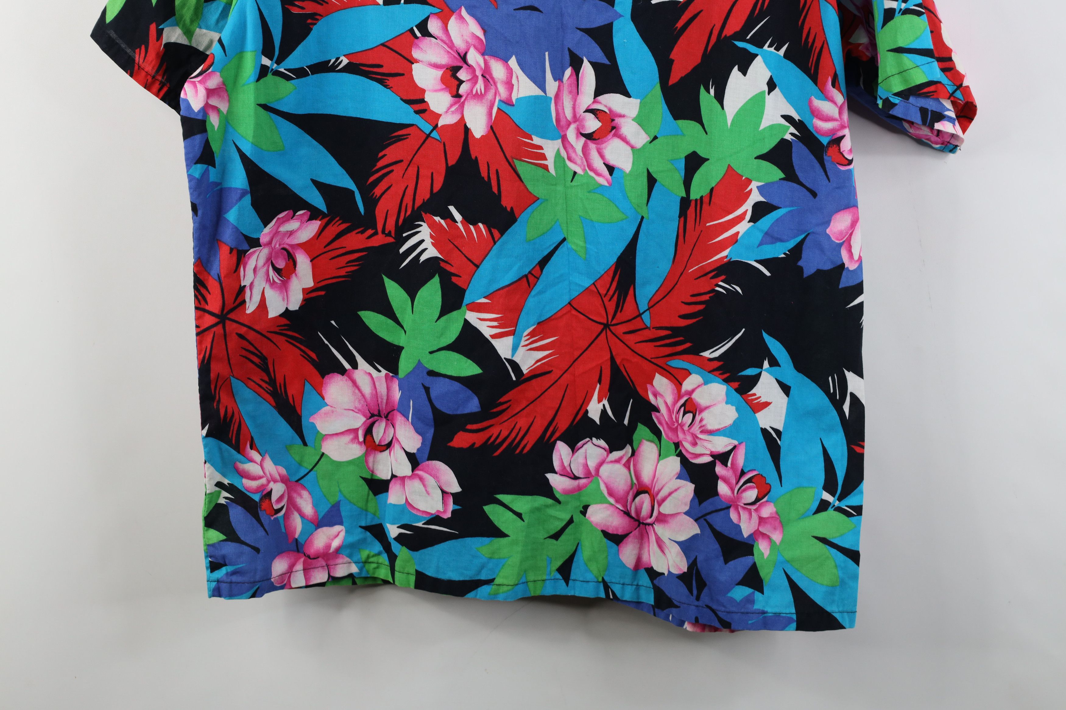 Vintage Vintage 70s Streetwear Flower Luau Hawaiian Button Shirt USA Size US L / EU 52-54 / 3 - 11 Thumbnail